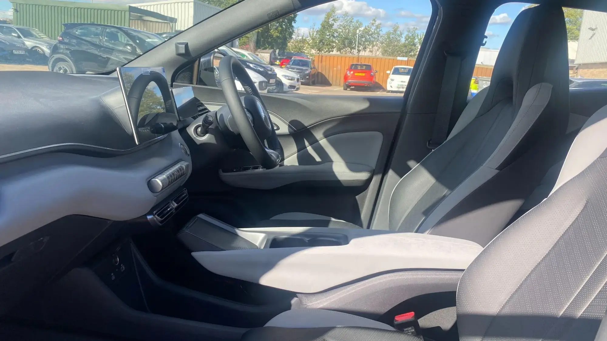 BYD DOLPHIN SURF Image 19