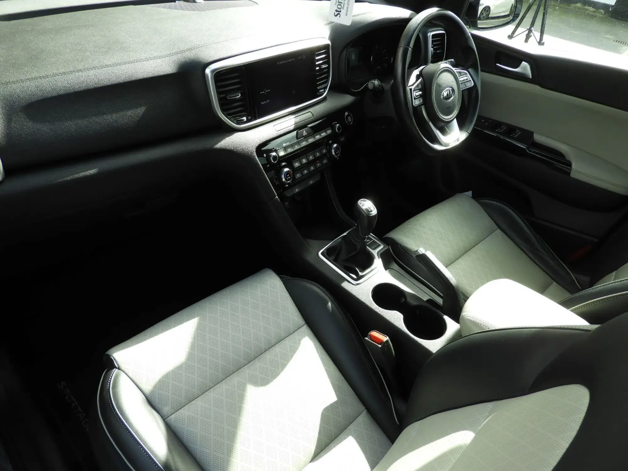 Kia Sportage Image 13