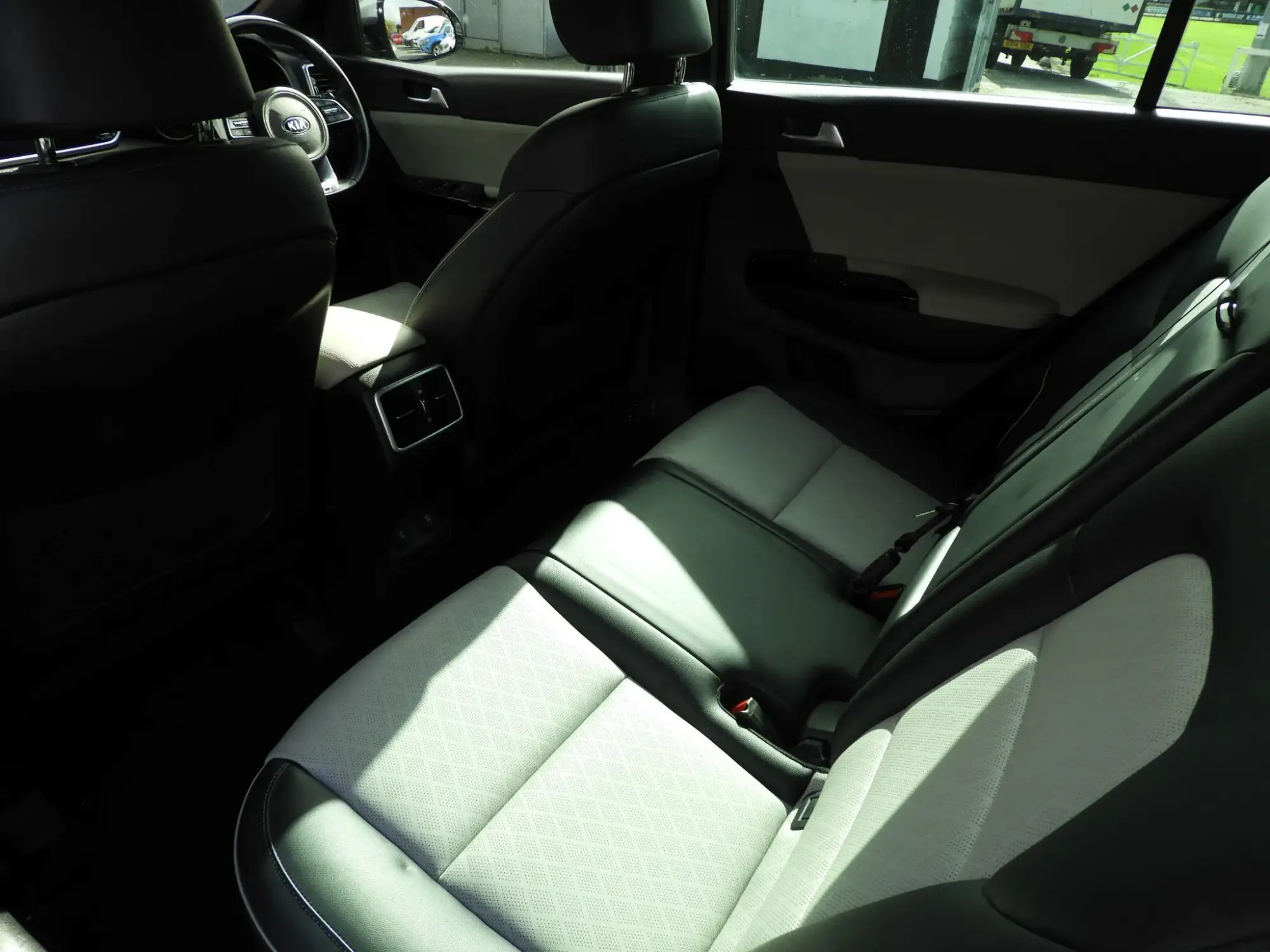 Kia Sportage Image 17