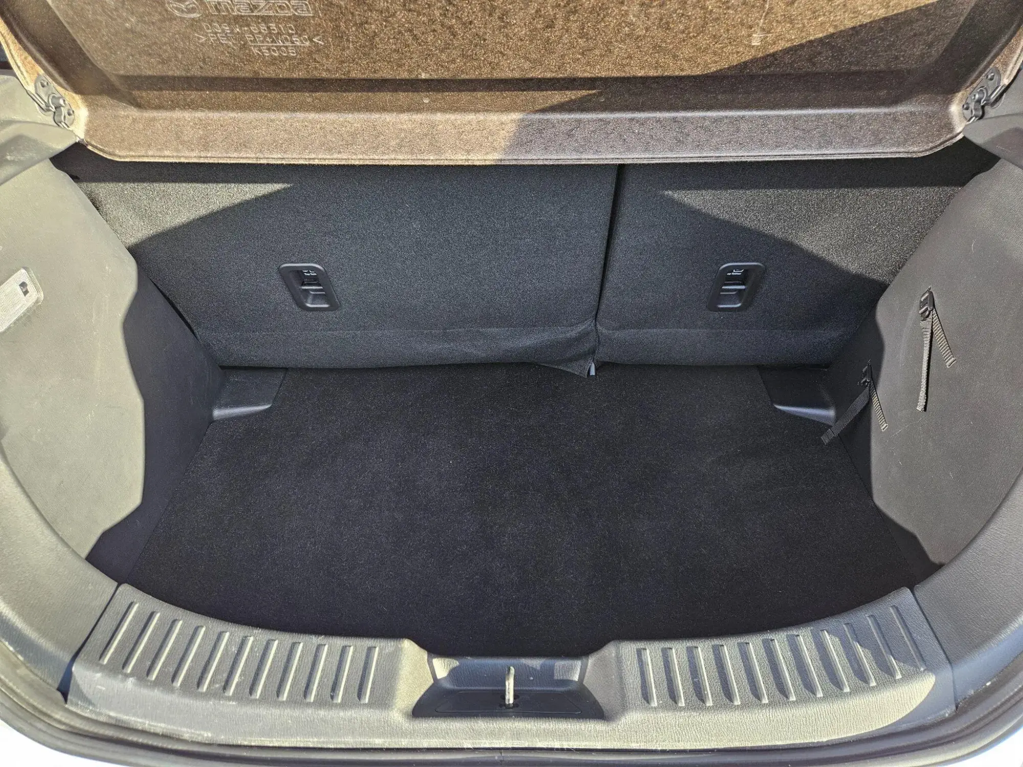 Mazda2 Image 9