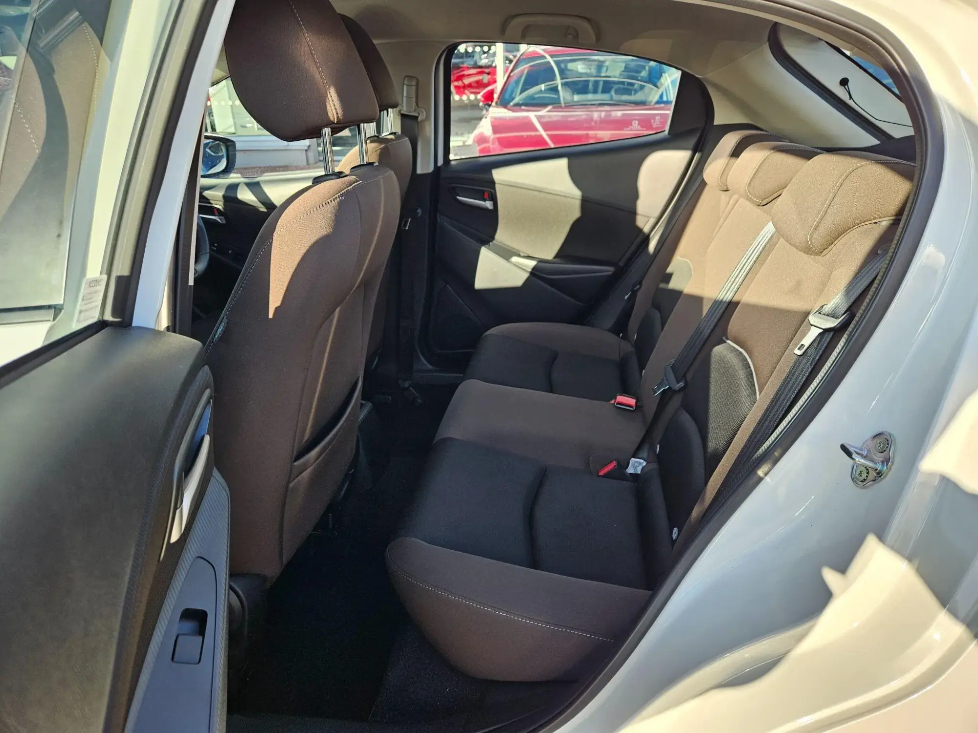 Mazda2 Image 15
