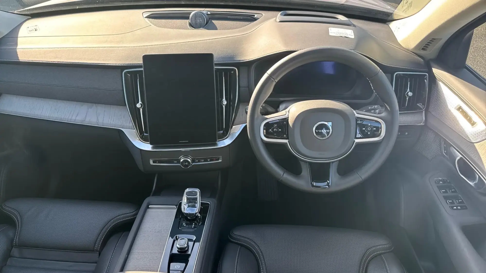 Volvo XC90 Plug-In Hybrid Image 5 Volvo XC90 Plug-In Hybrid Image 5