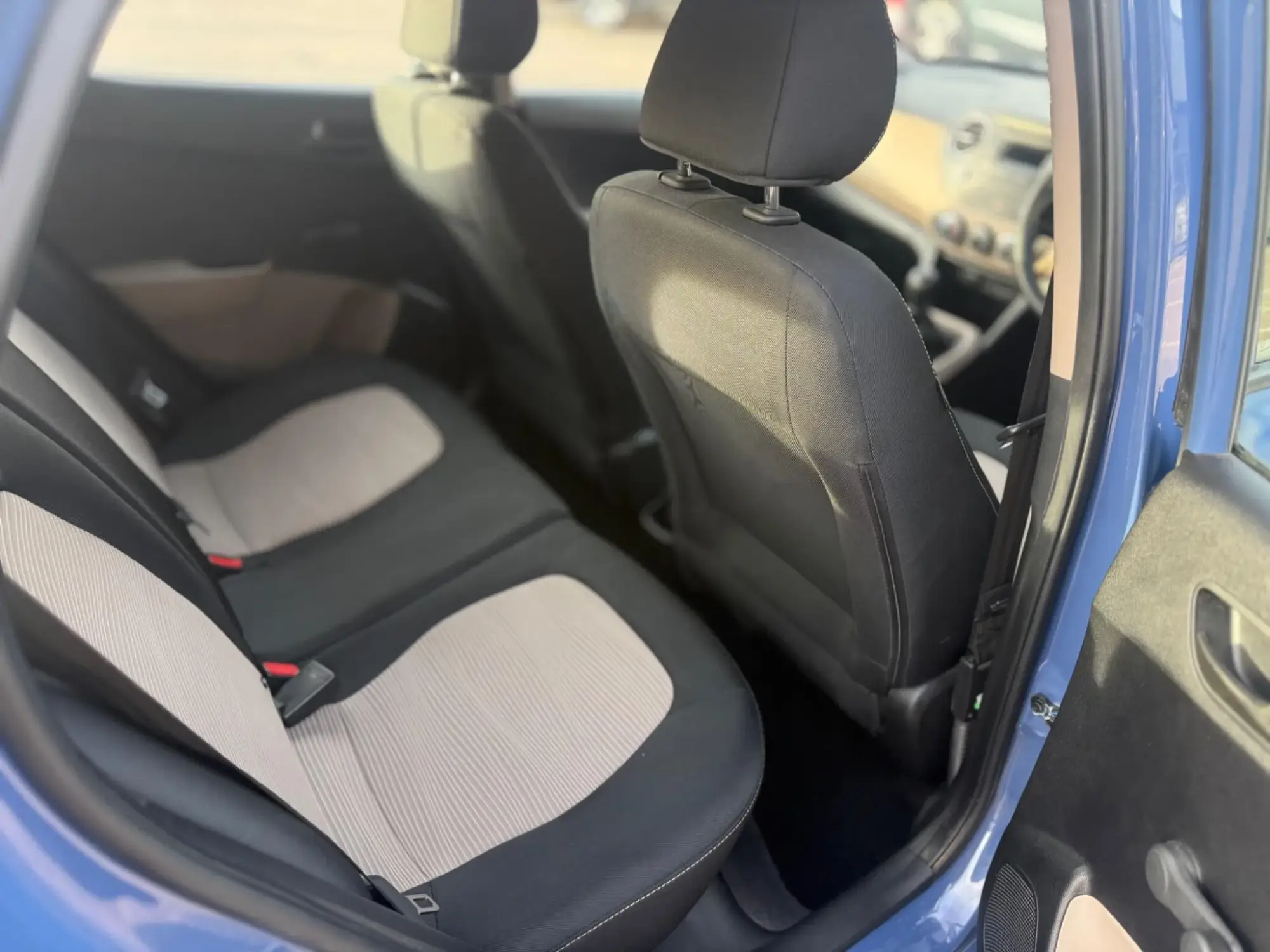 Hyundai i10 Image 14