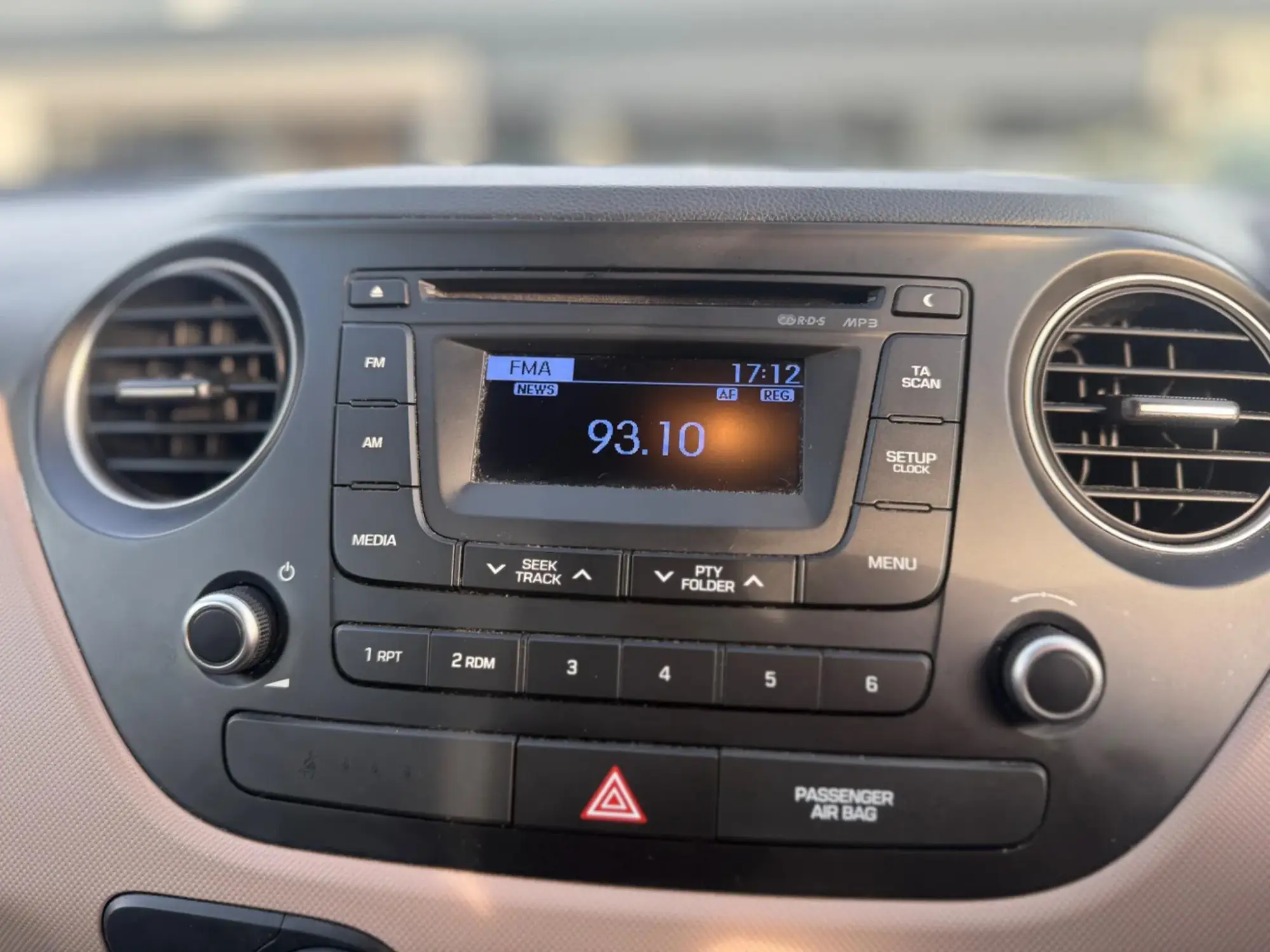 Hyundai i10 Image 17
