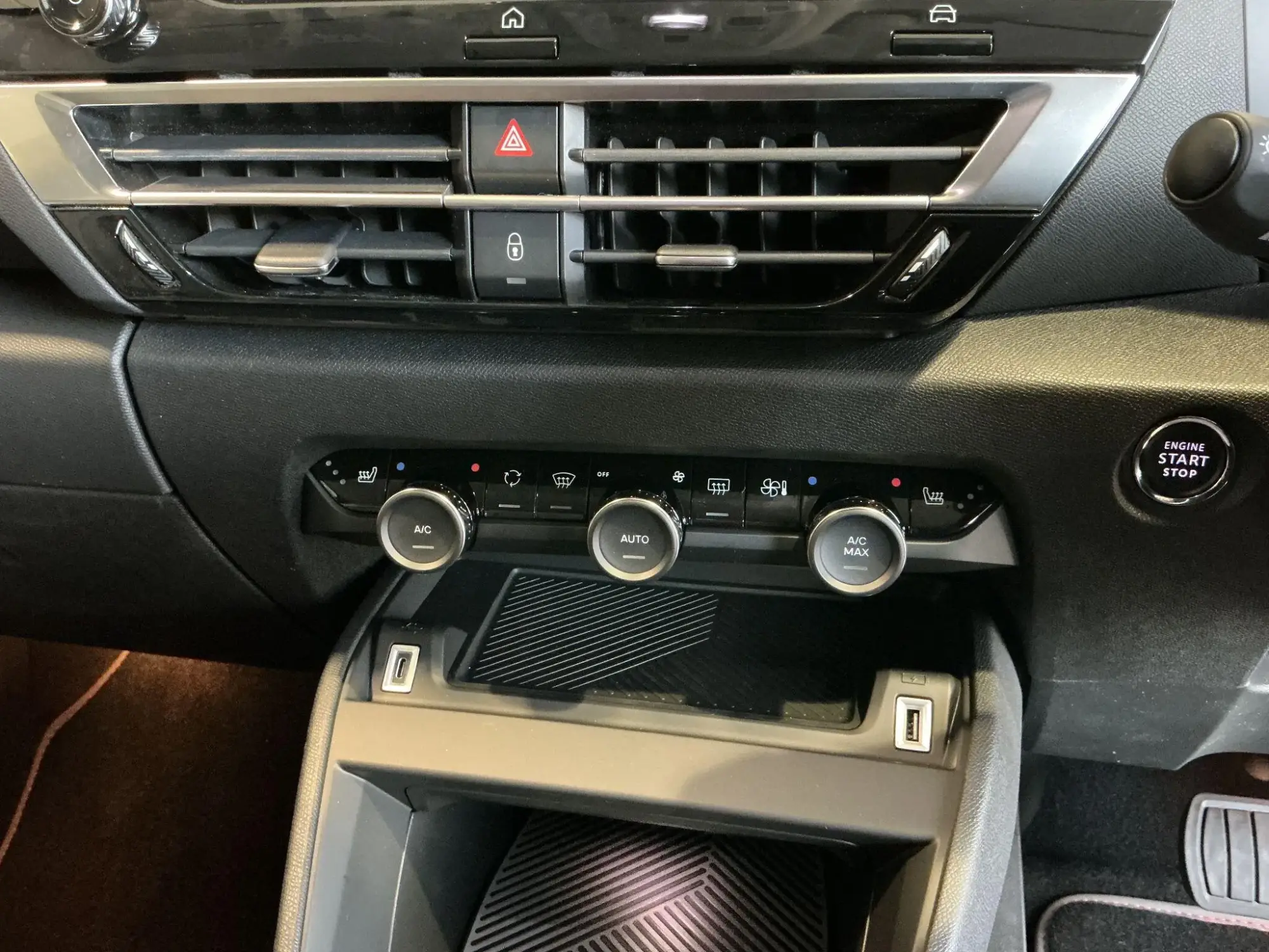Citroen C4 Image 13 Citroen C4 Image 13