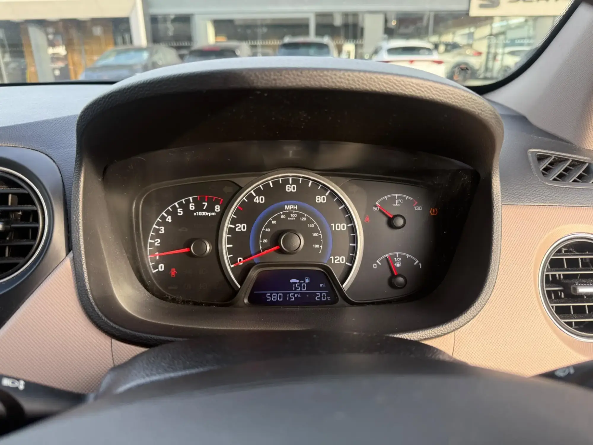 Hyundai i10 Image 19