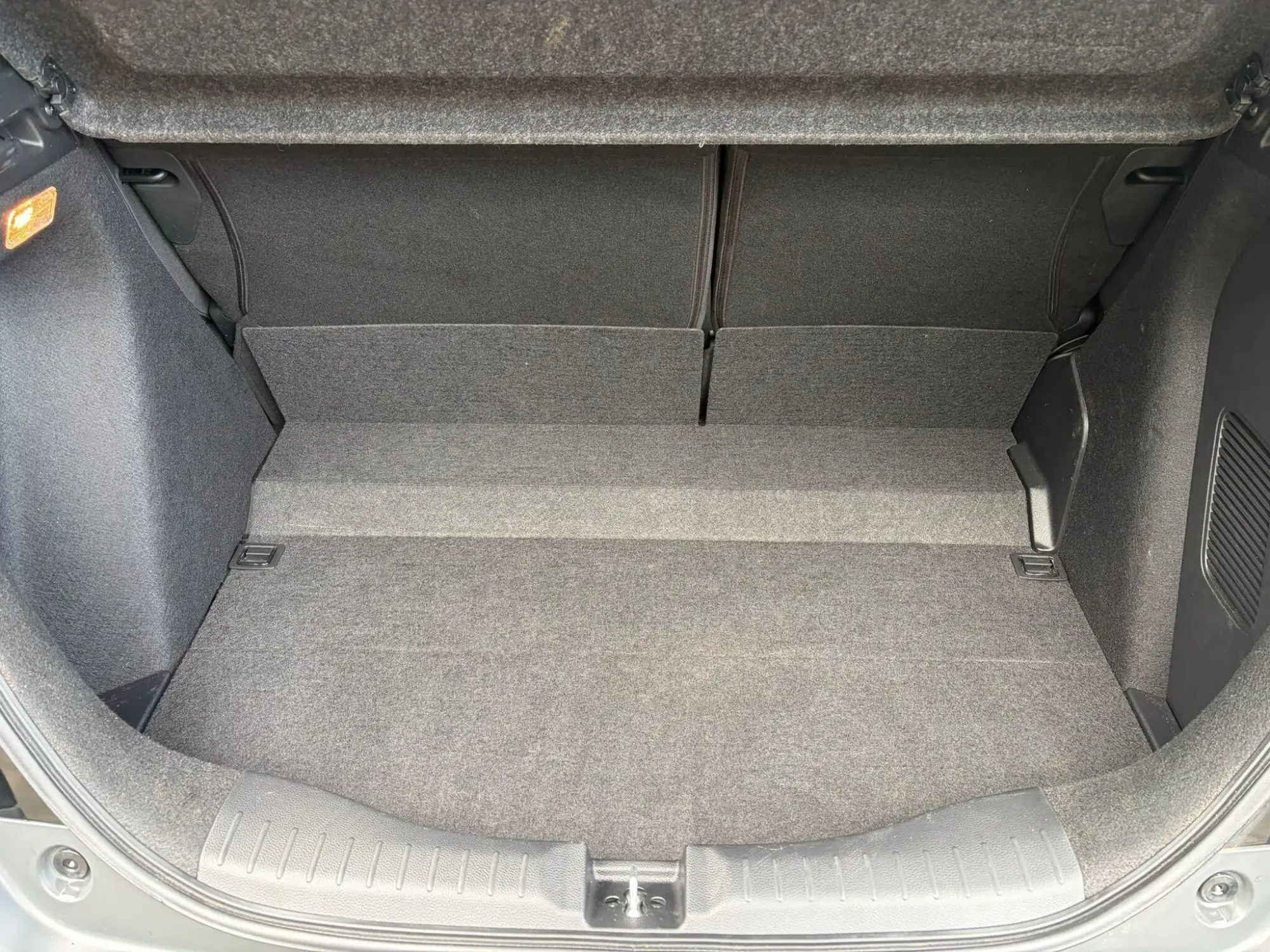 Honda Jazz Hybrid Image 20 Honda Jazz Hybrid Image 20