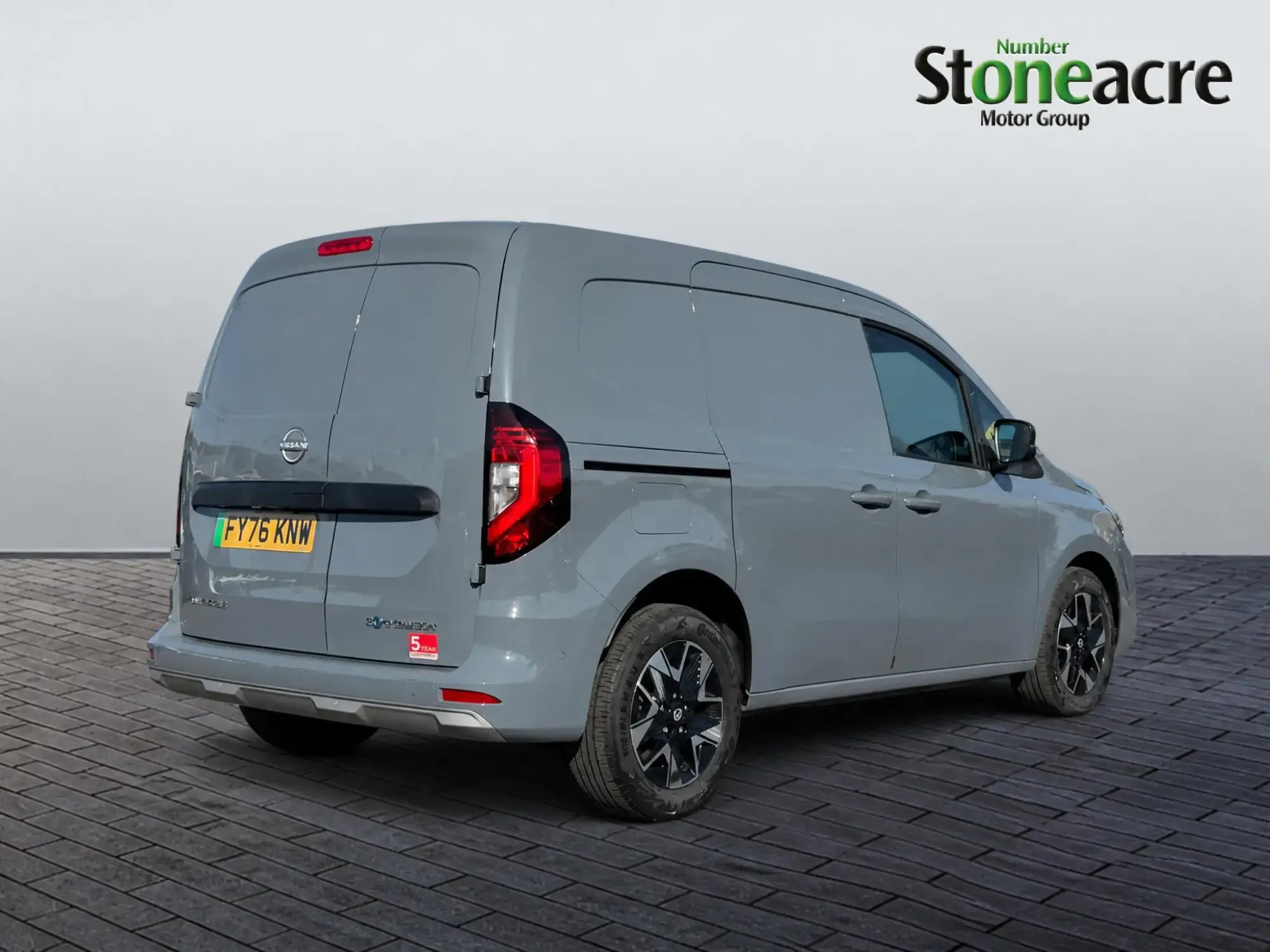 Nissan Townstar 90kW Tekna+ Van Auto 45kWh FY76KNW Image 3
