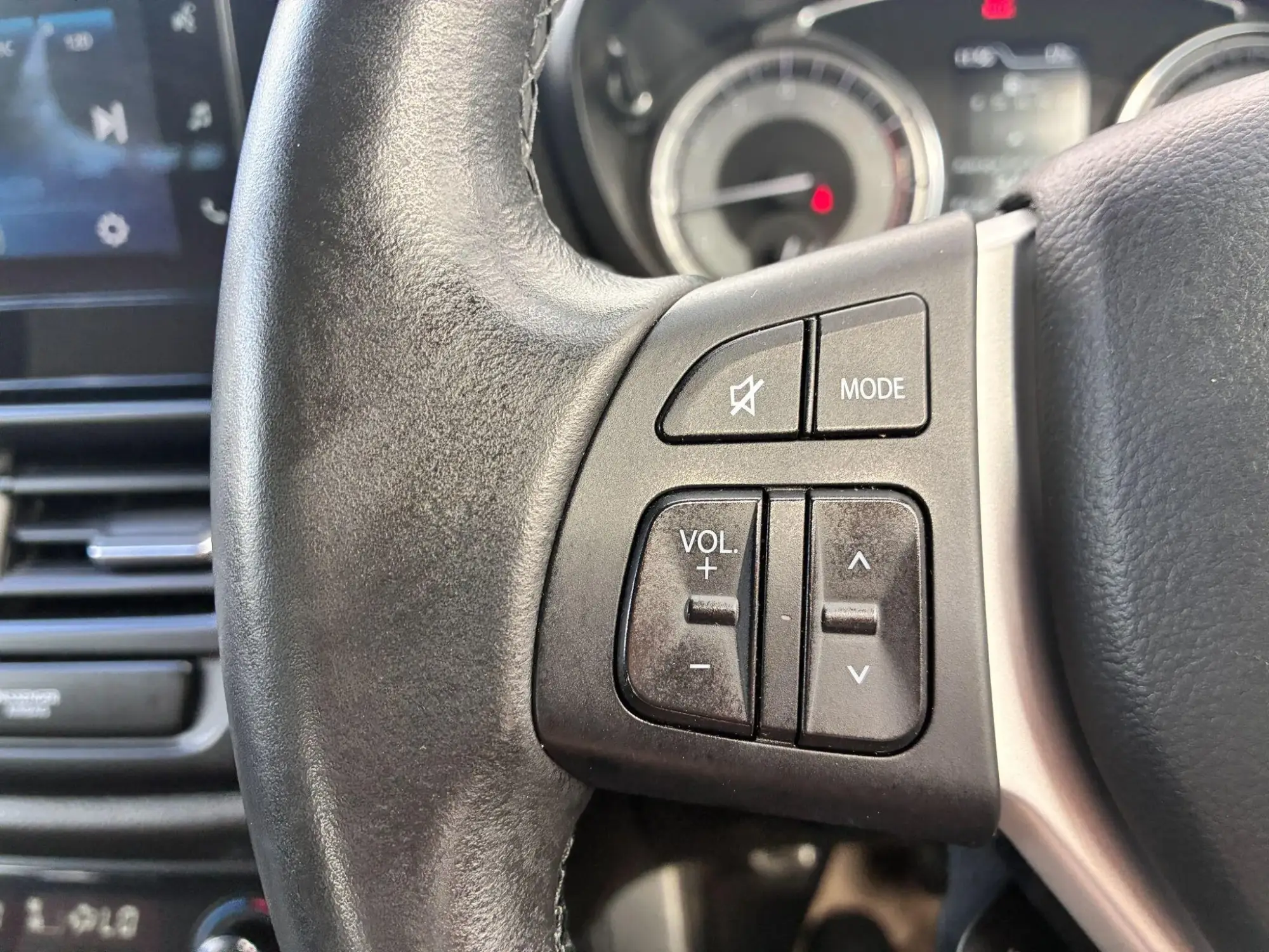 Suzuki S-Cross Image 13 Suzuki S-Cross Image 13