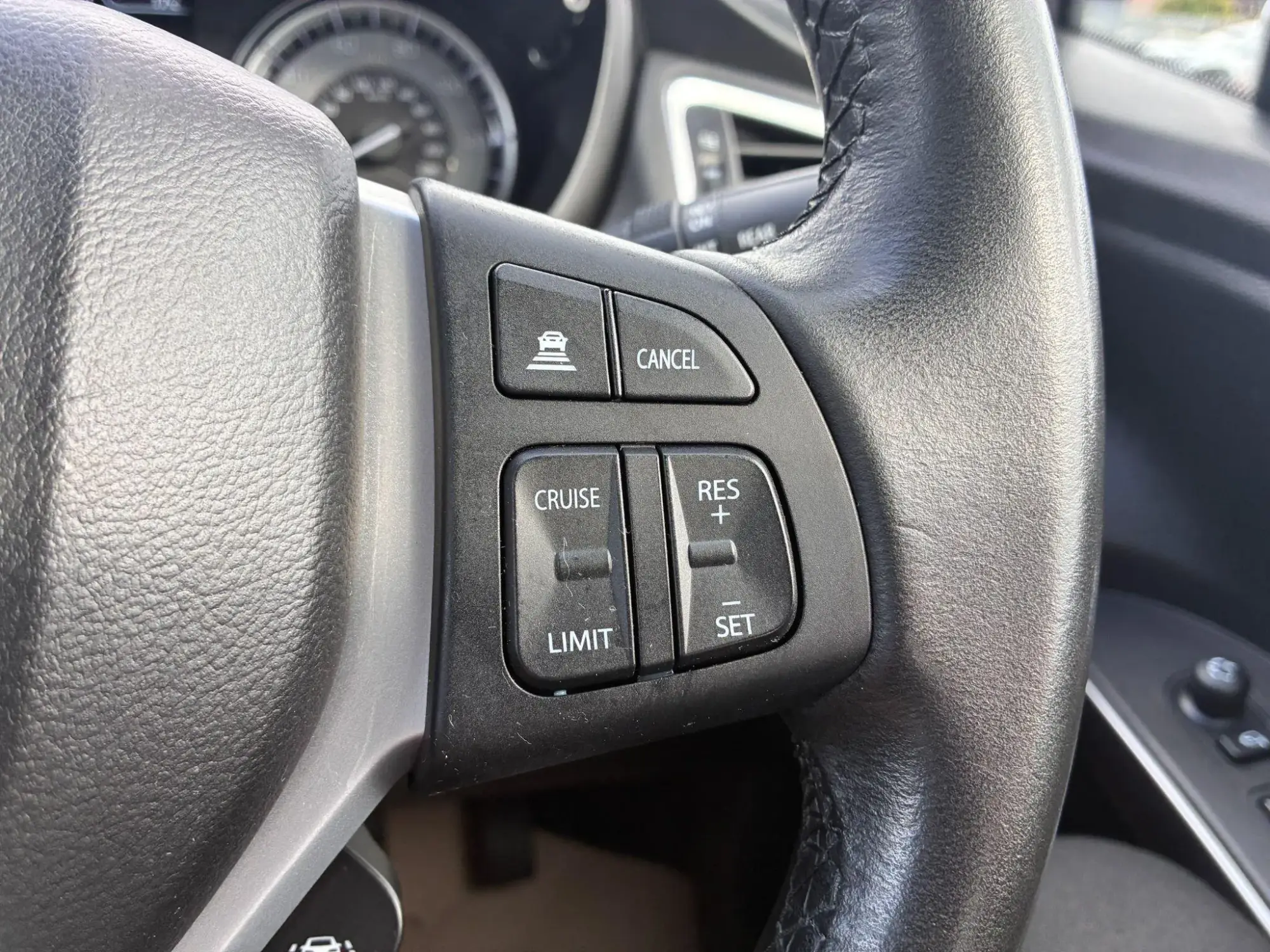 Suzuki S-Cross Image 14 Suzuki S-Cross Image 14