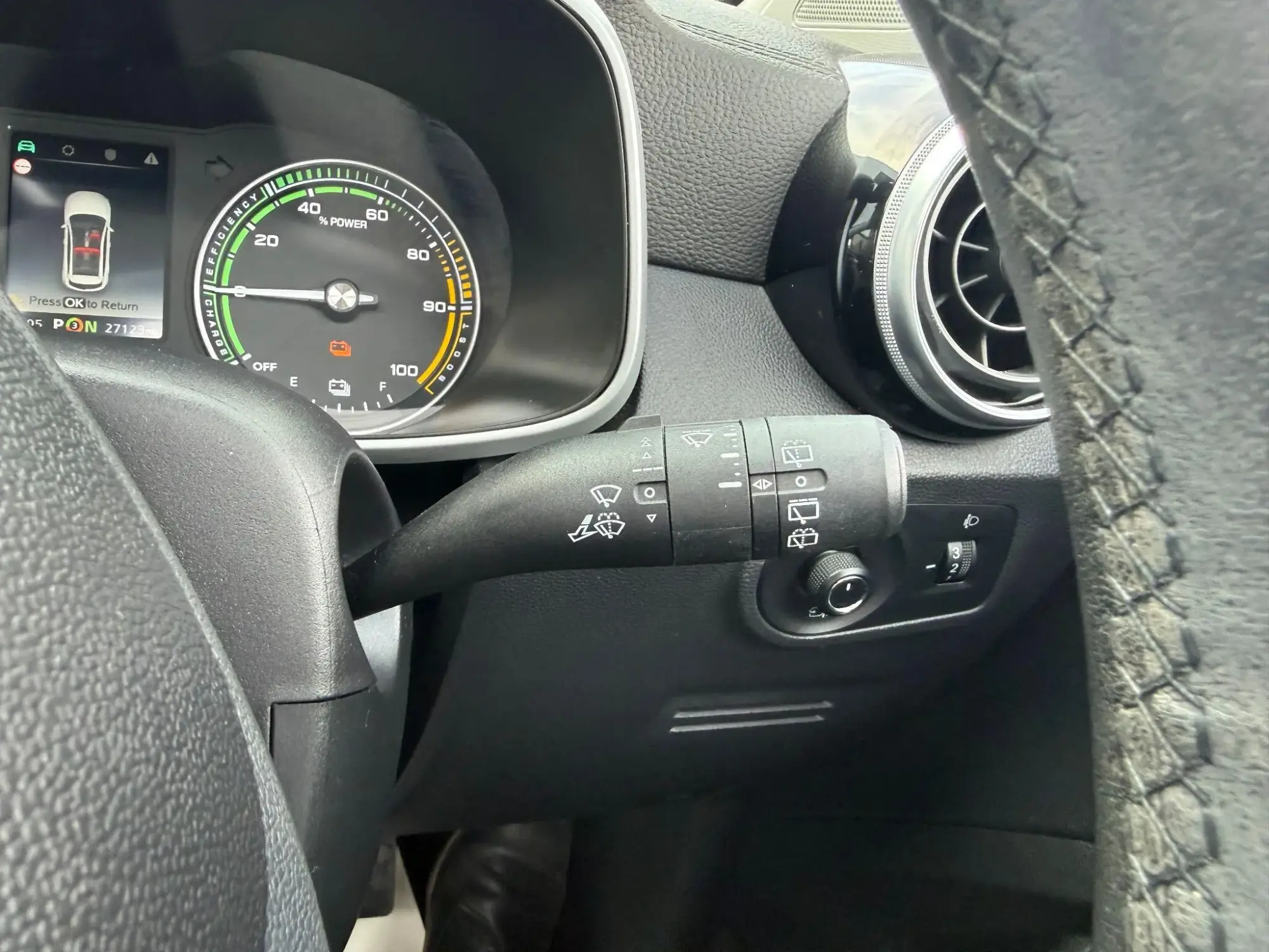 MG ZS EV Image 18