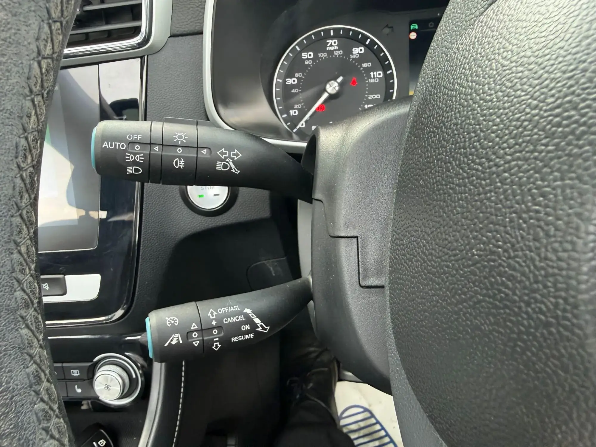 MG ZS EV Image 19