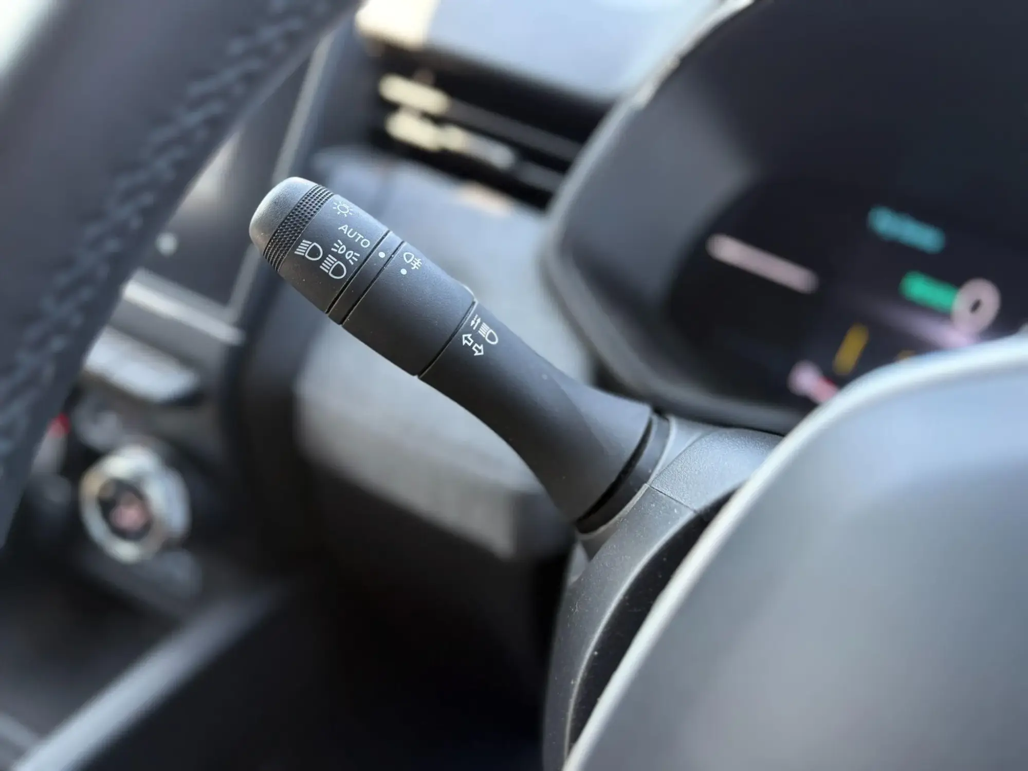 Renault Clio E-Tech Image 18 Renault Clio E-Tech Image 18