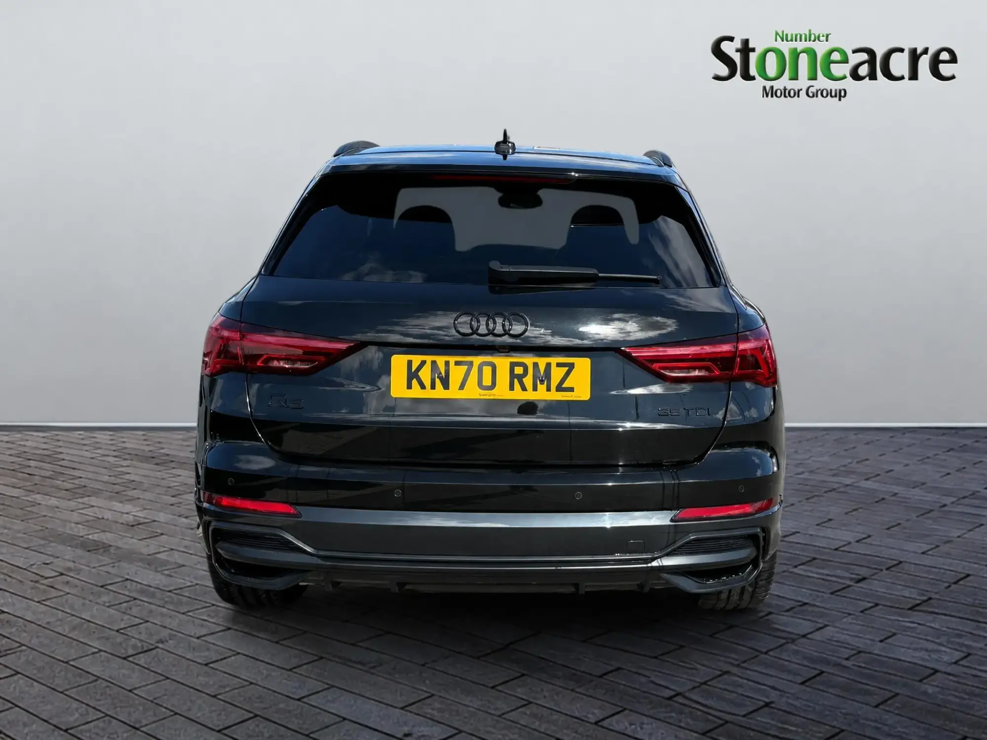 Audi Q3 Image 6