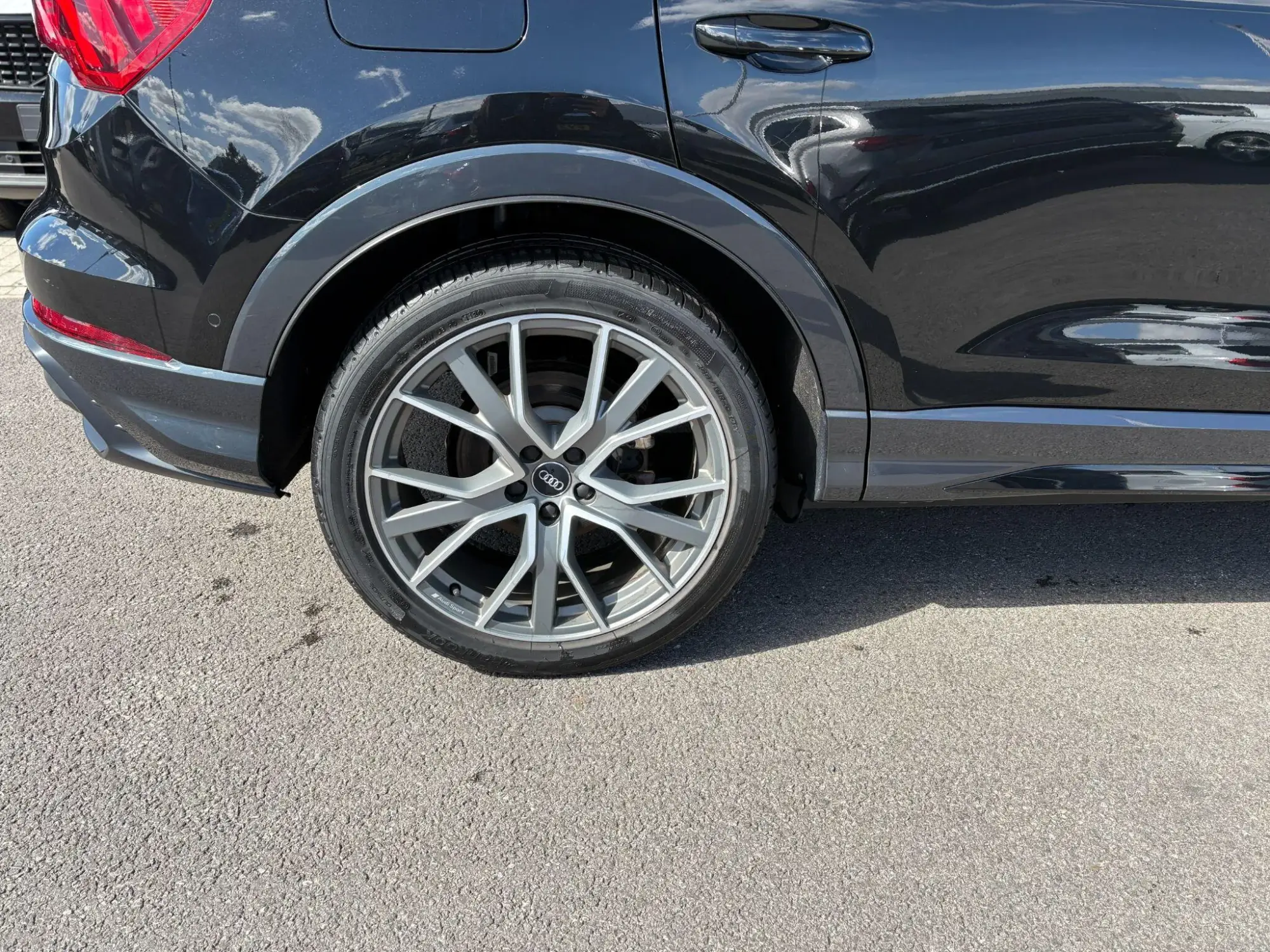 Audi Q3 Image 18