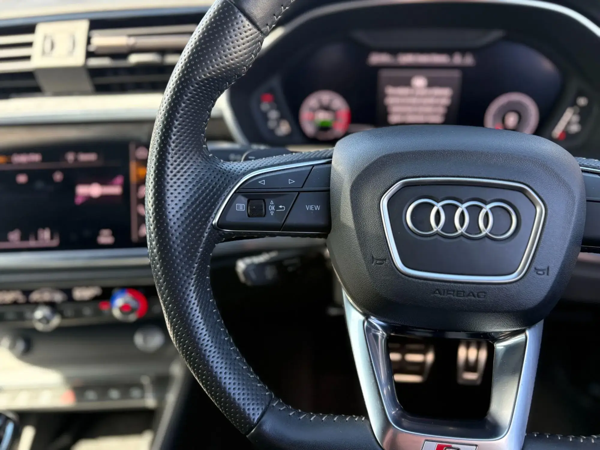 Audi Q3 Image 24