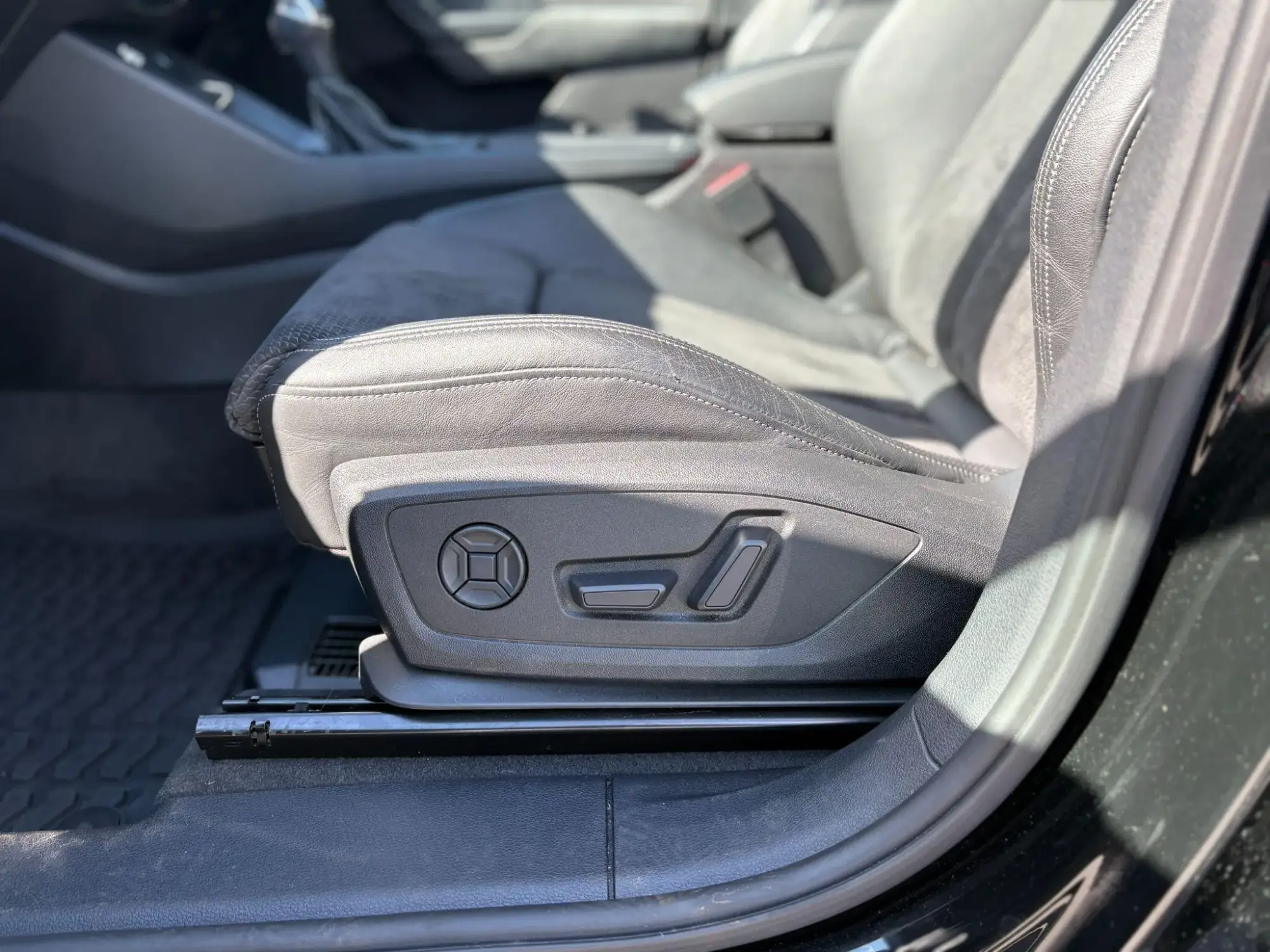 Audi Q3 Image 26