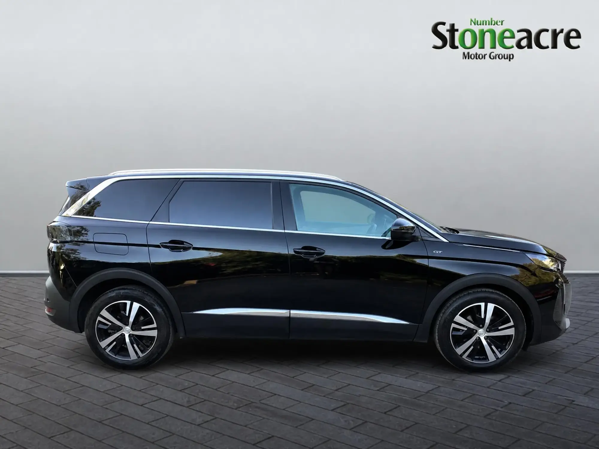 Peugeot 5008 Image 2