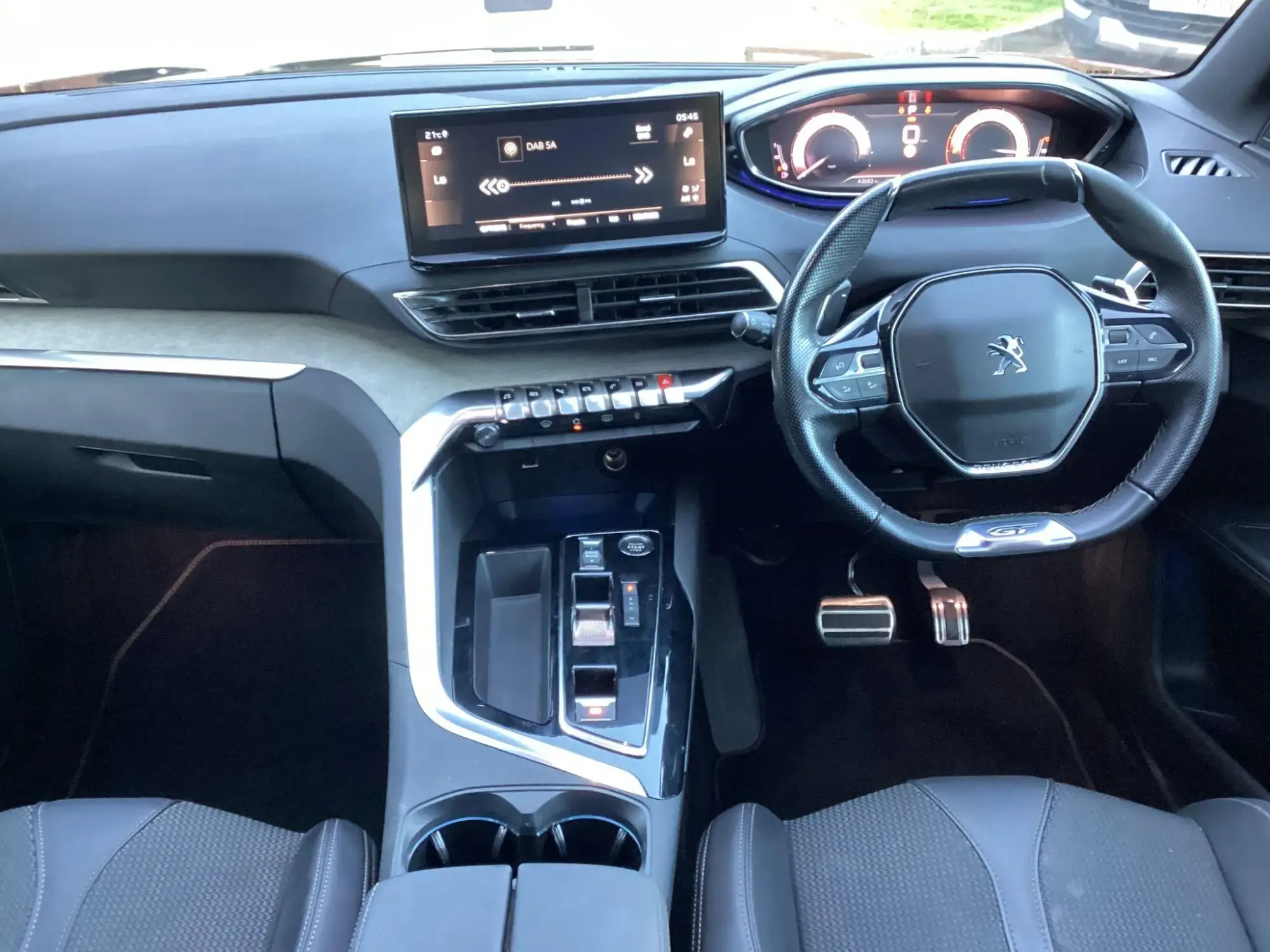 Peugeot 5008 Image 9