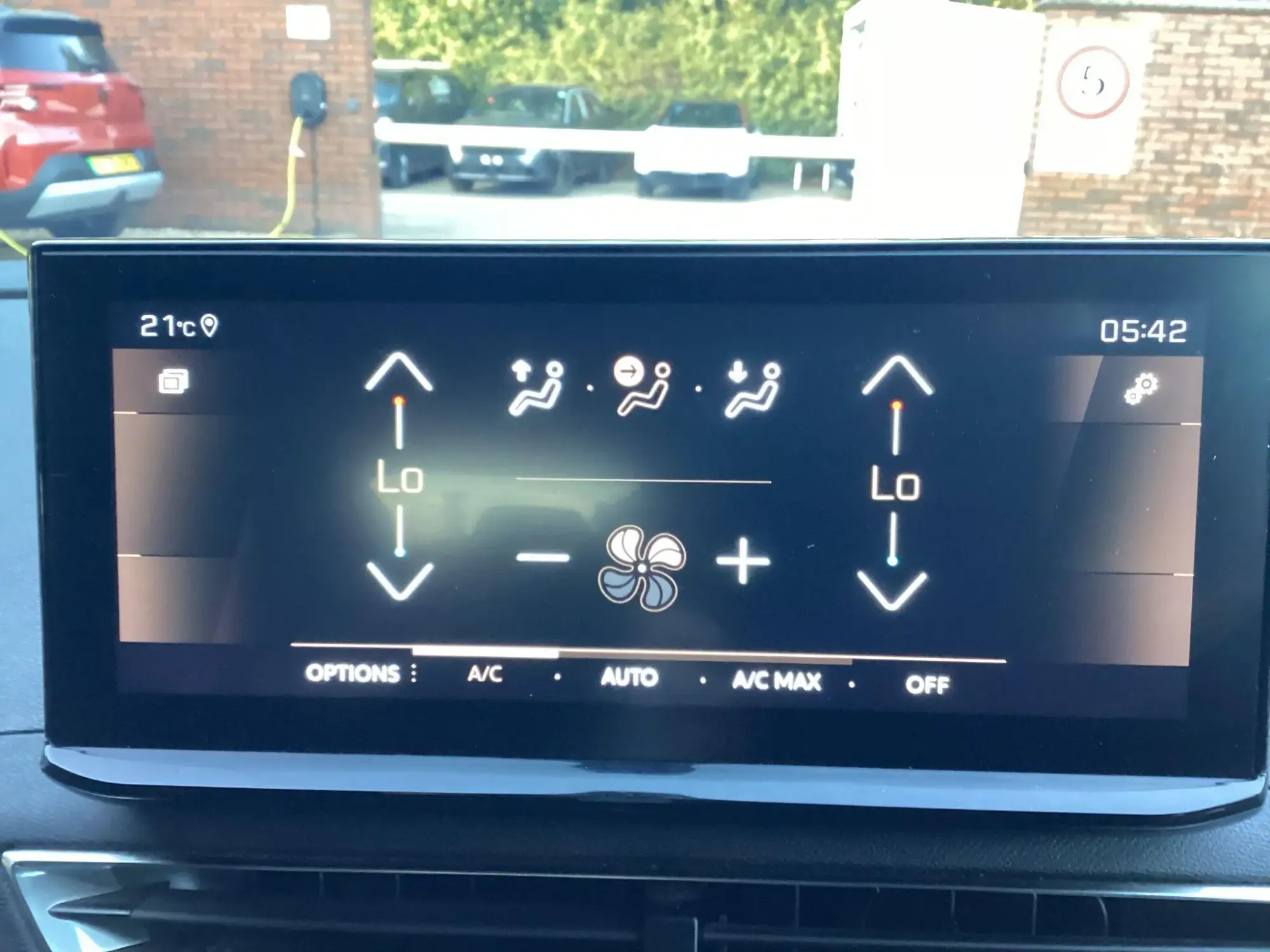 Peugeot 5008 Image 19