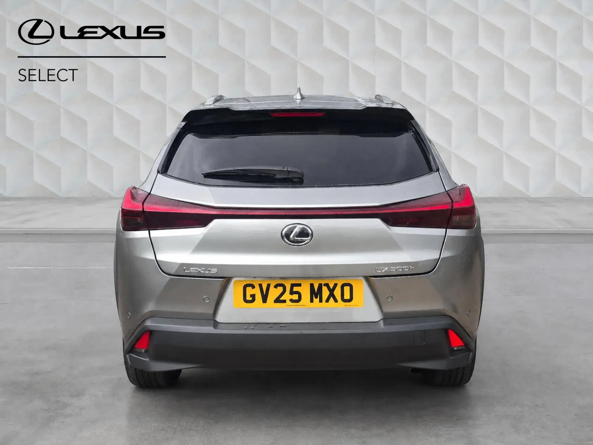 Lexus UX Self-Charging Hybrid Image 4 Lexus UX Self-Charging Hybrid Image 4