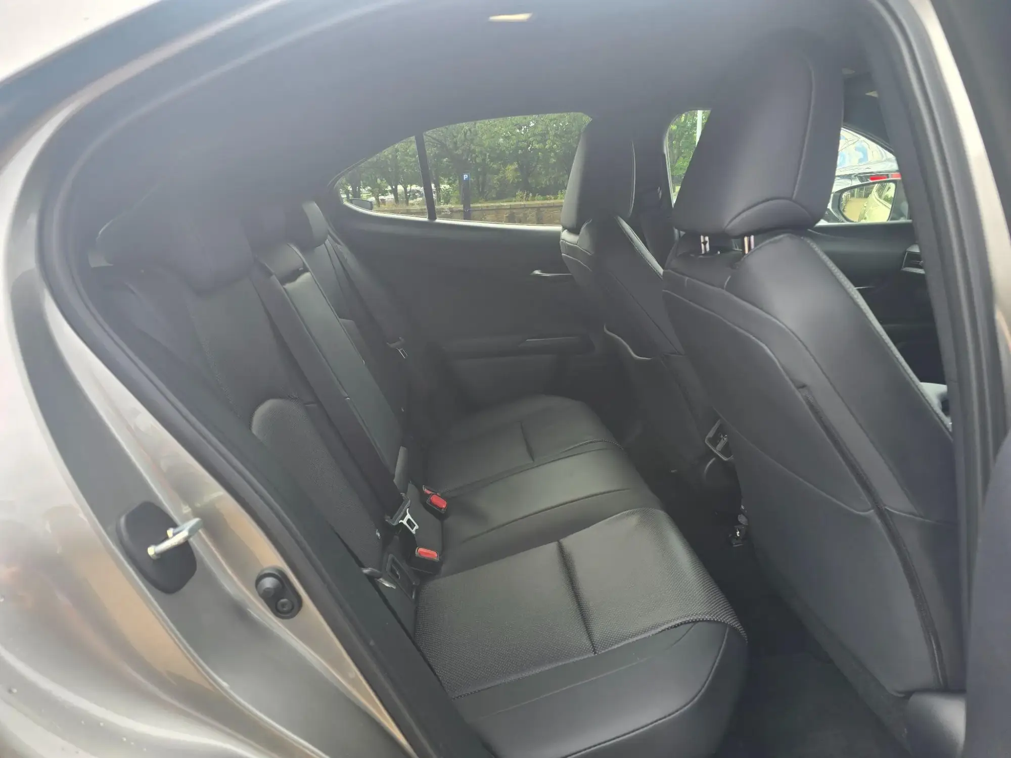 Lexus UX Self-Charging Hybrid Image 12 Lexus UX Self-Charging Hybrid Image 12