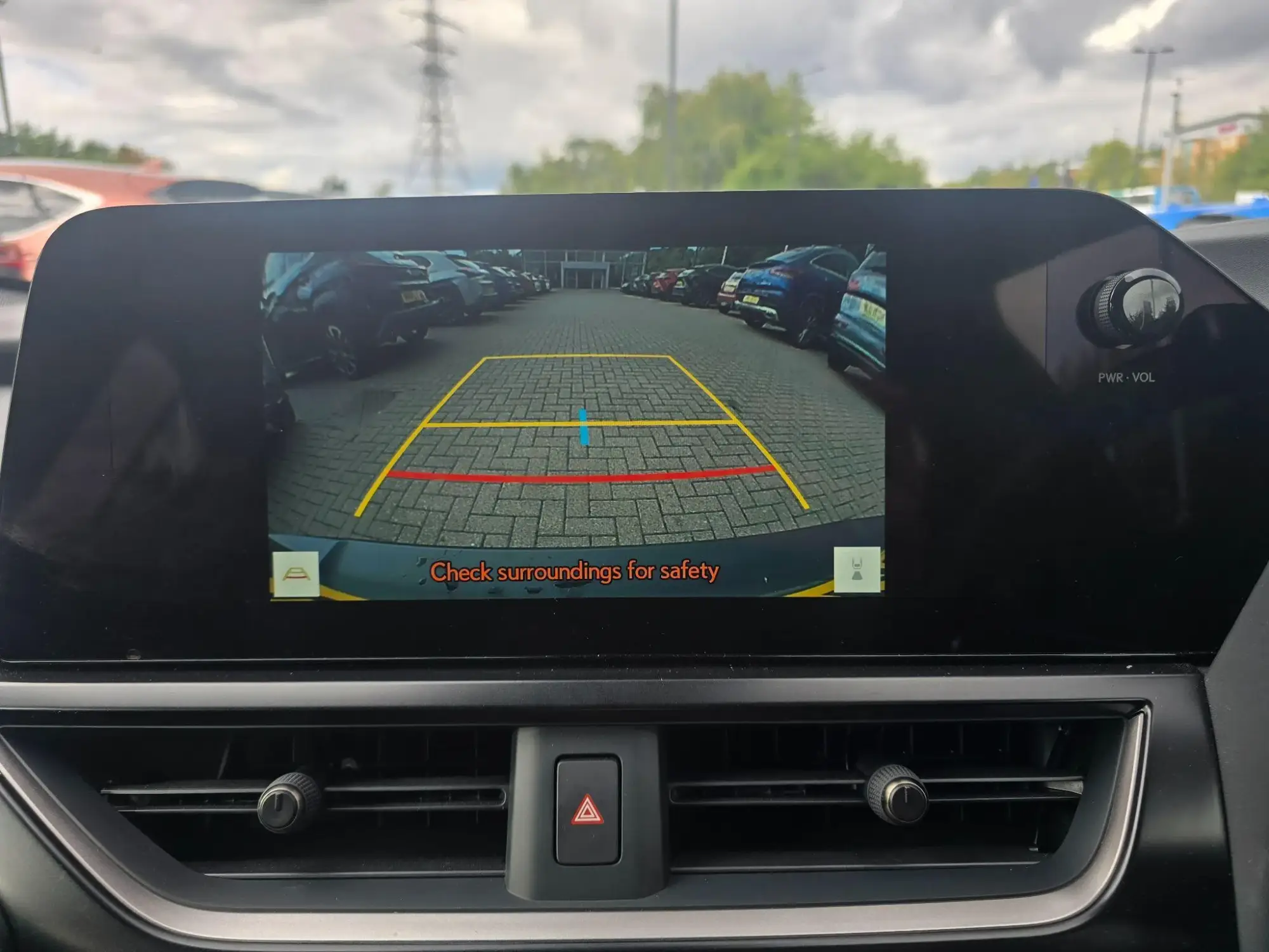 Lexus UX Self-Charging Hybrid Image 18 Lexus UX Self-Charging Hybrid Image 18