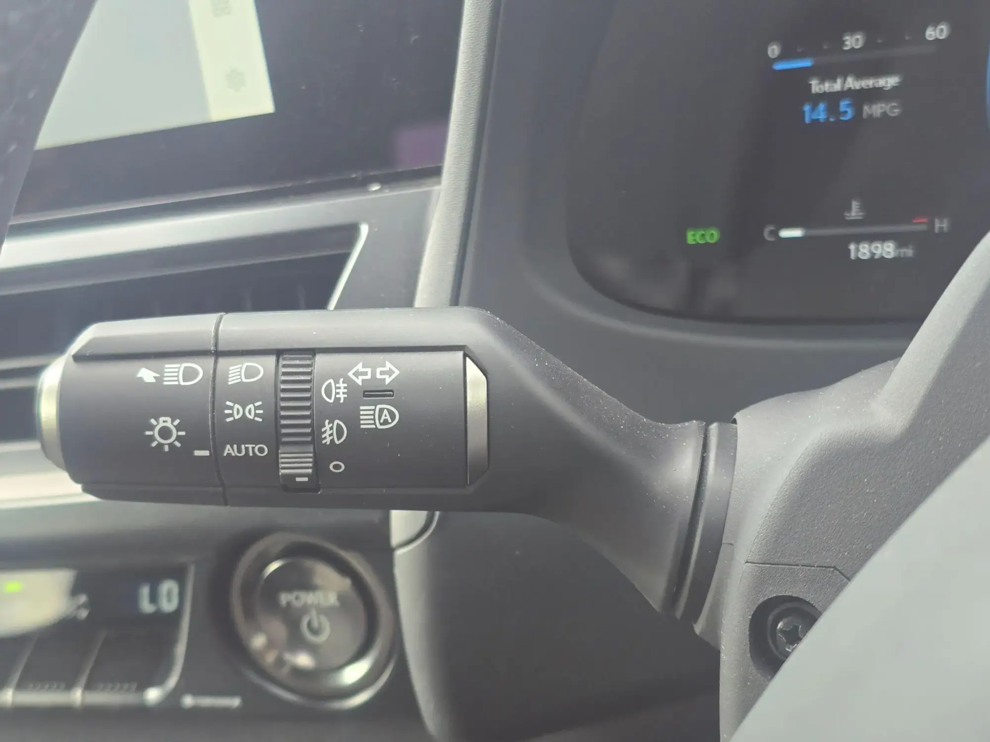 Lexus UX Self-Charging Hybrid Image 27 Lexus UX Self-Charging Hybrid Image 27