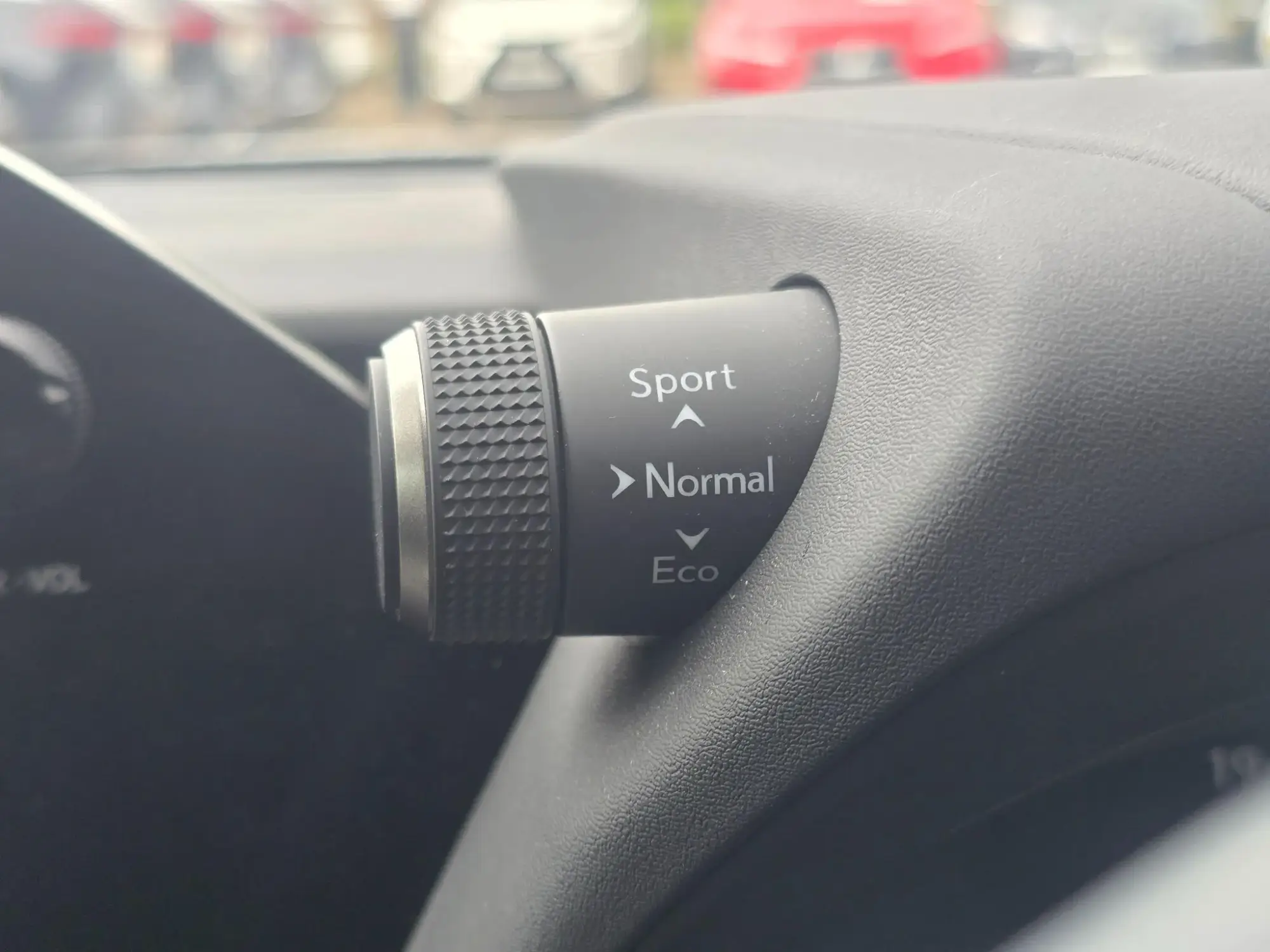 Lexus UX Self-Charging Hybrid Image 28 Lexus UX Self-Charging Hybrid Image 28
