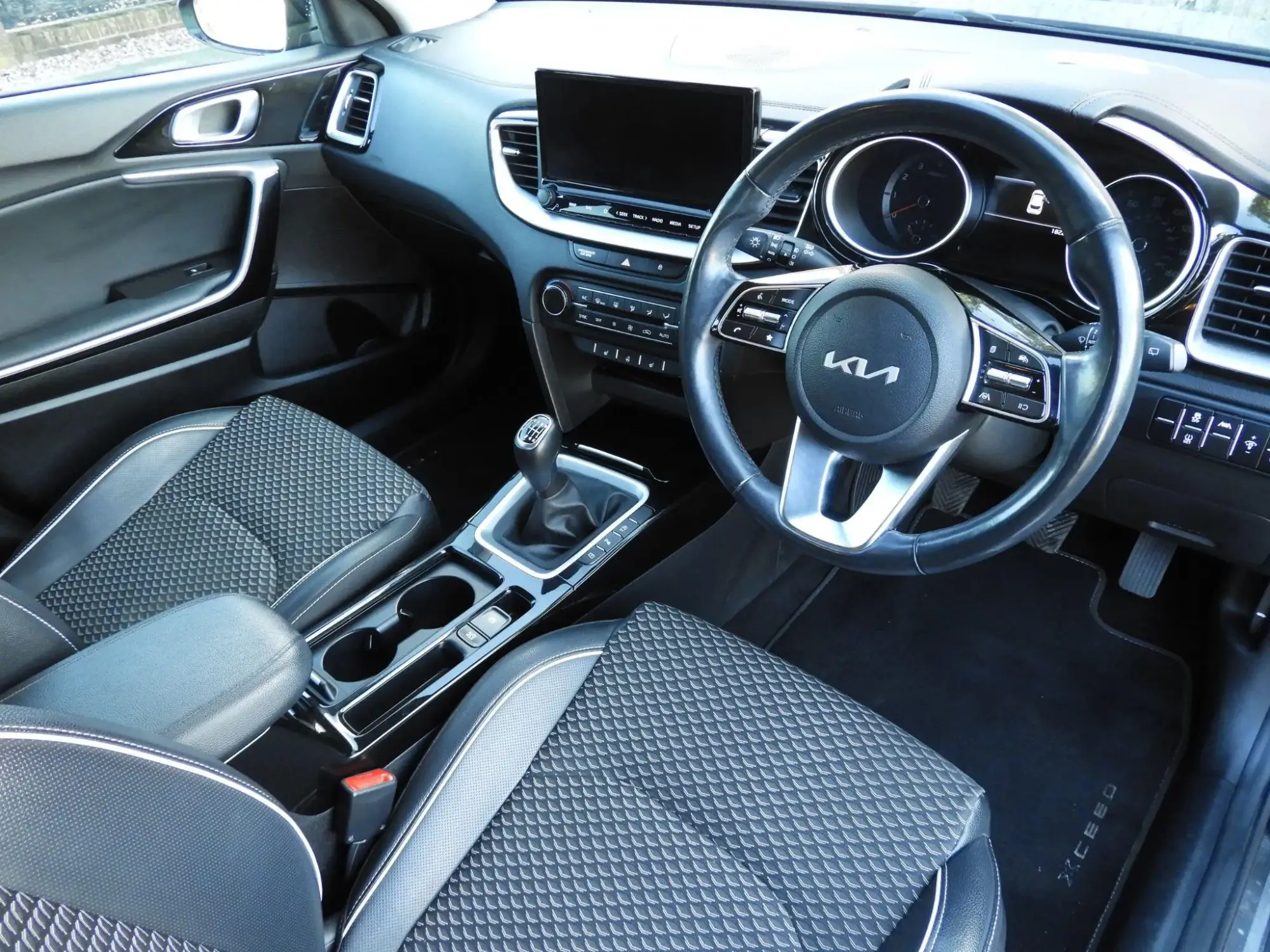 Kia XCeed Image 14 Kia XCeed Image 14