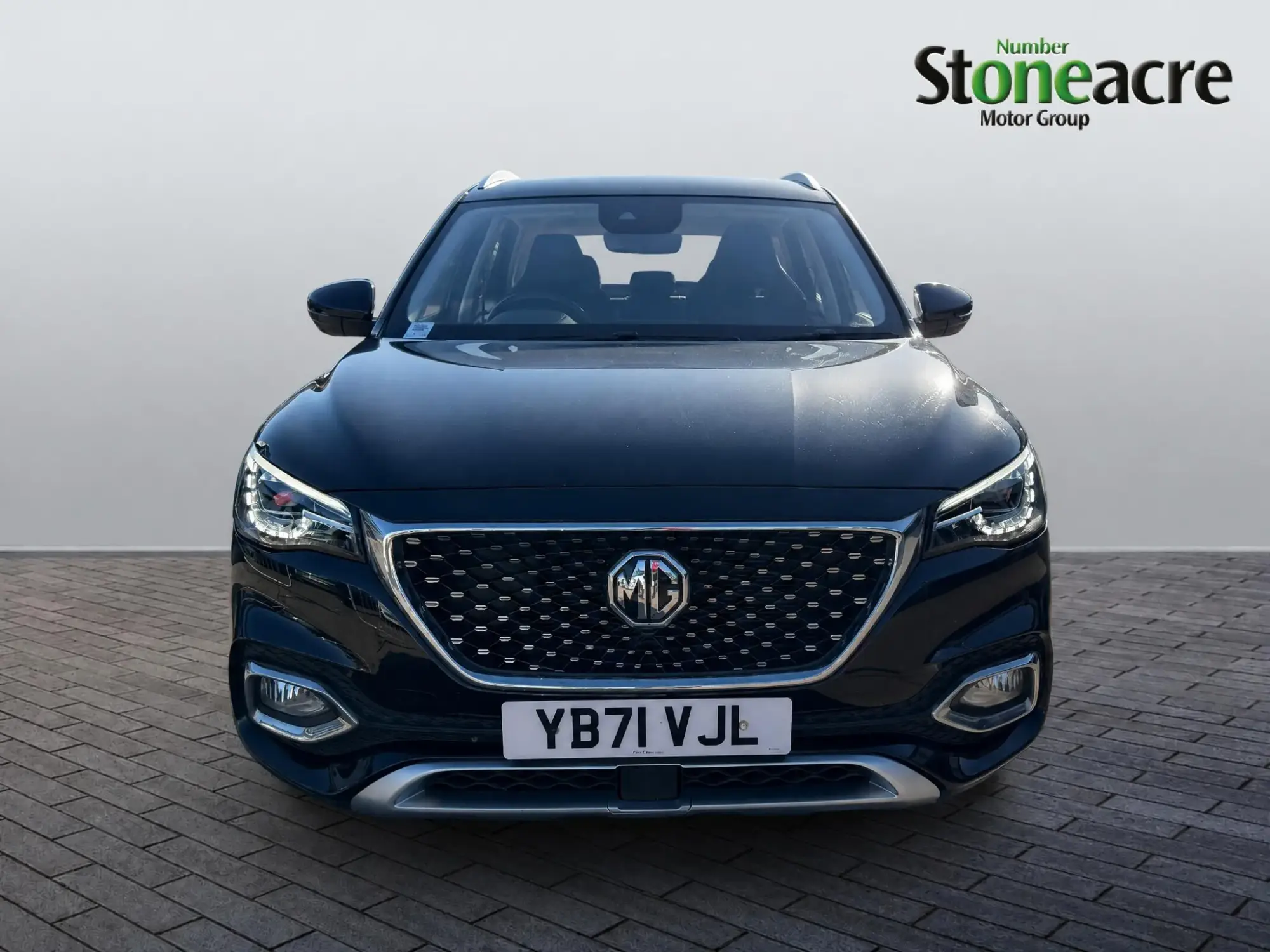 MG HS 1.5 T-GDI Exclusive SUV 5dr Petrol DCT Euro 6 (s/s) (162 ps) YB71VJL Image 2 MG HS 1.5 T-GDI Exclusive SUV 5dr Petrol DCT Euro 6 (s/s) (162 ps) YB71VJL Image 2