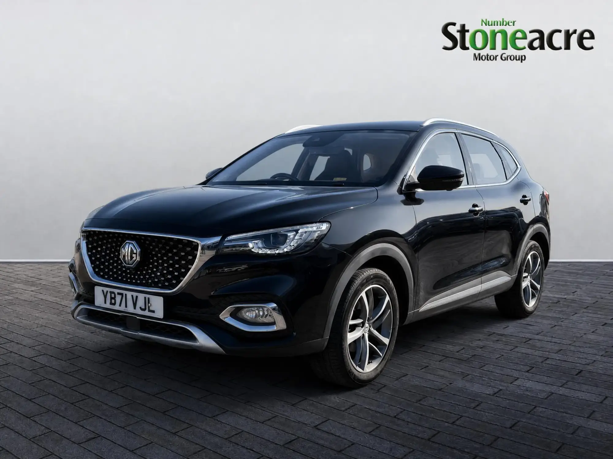 MG HS 1.5 T-GDI Exclusive SUV 5dr Petrol DCT Euro 6 (s/s) (162 ps) YB71VJL Image 3 MG HS 1.5 T-GDI Exclusive SUV 5dr Petrol DCT Euro 6 (s/s) (162 ps) YB71VJL Image 3