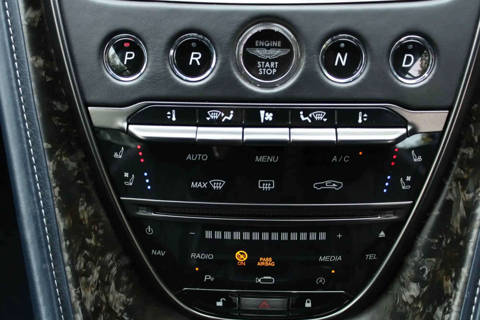 Aston Martin DB11 Image 26 Aston Martin DB11 Image 26