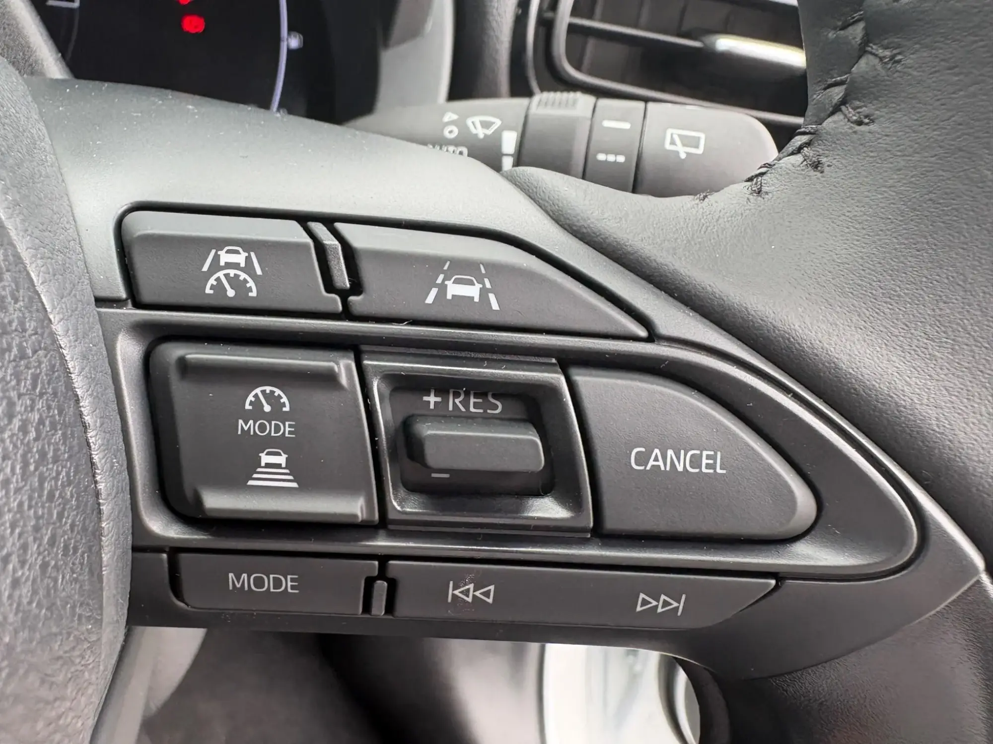 Mazda2 Hybrid Image 16