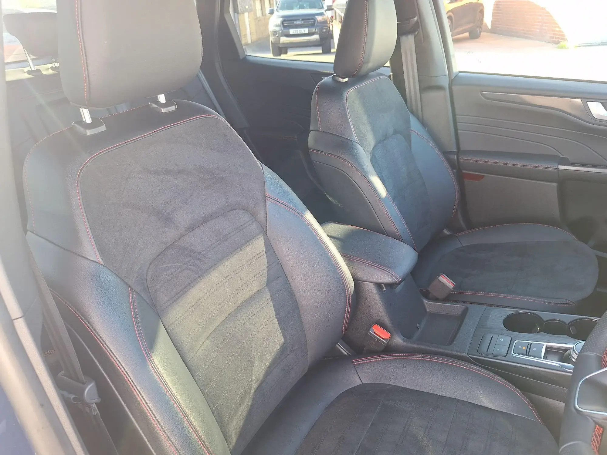 Ford Kuga Hybrid Image 12 Ford Kuga Hybrid Image 12