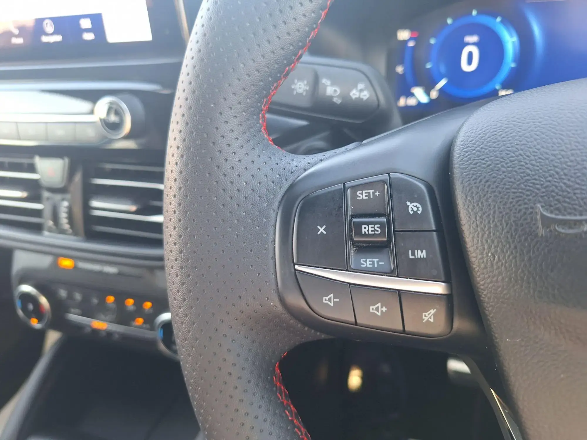 Ford Kuga Hybrid Image 22 Ford Kuga Hybrid Image 22
