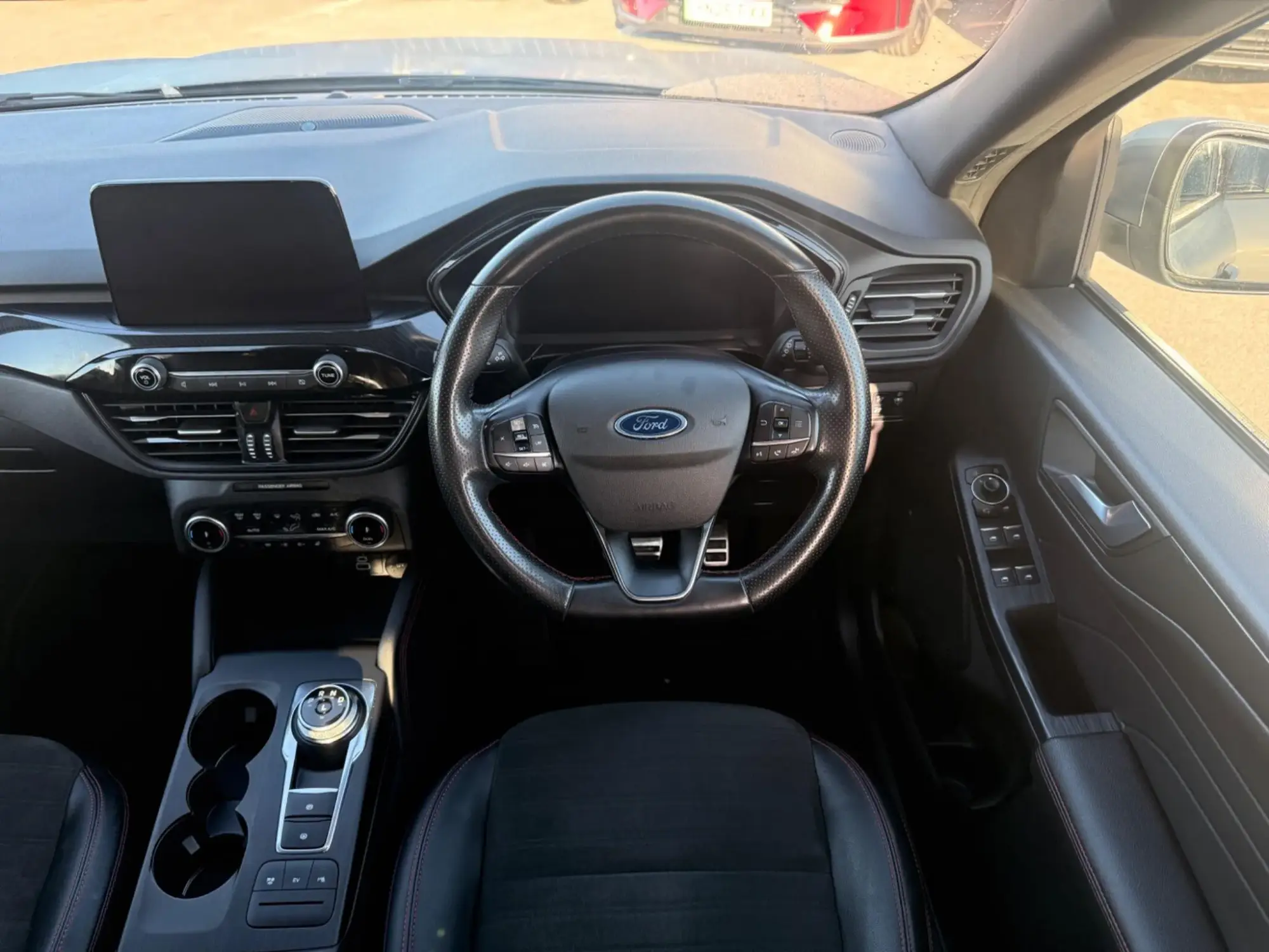Ford Kuga Plug-In Hybrid Image 9 Ford Kuga Plug-In Hybrid Image 9