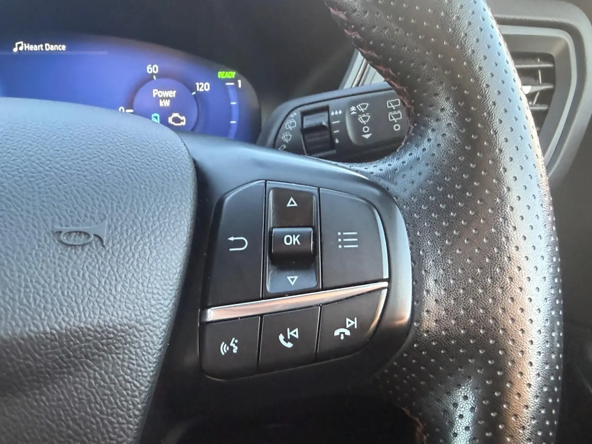 Ford Kuga Plug-In Hybrid Image 15 Ford Kuga Plug-In Hybrid Image 15