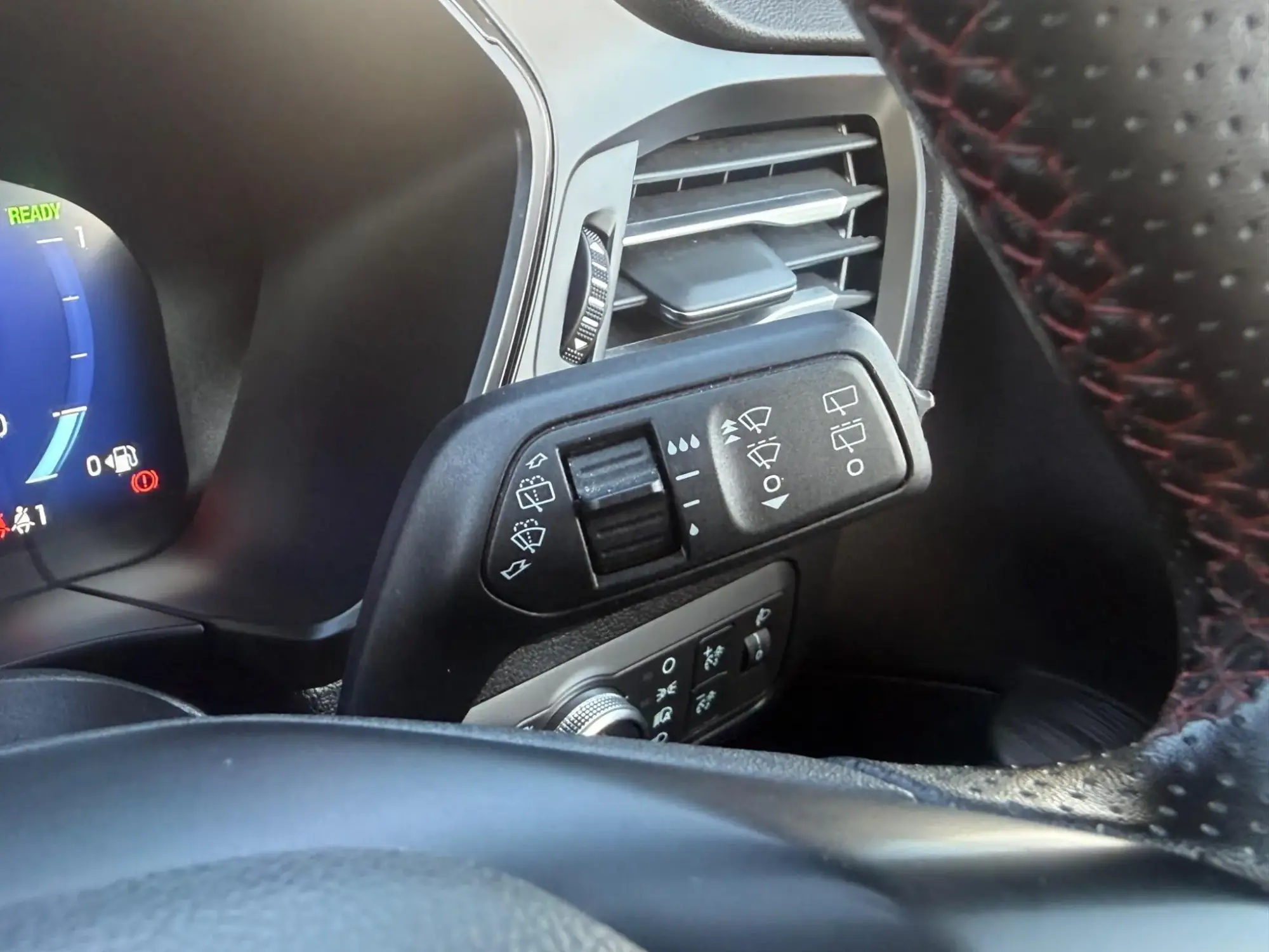 Ford Kuga Plug-In Hybrid Image 16 Ford Kuga Plug-In Hybrid Image 16
