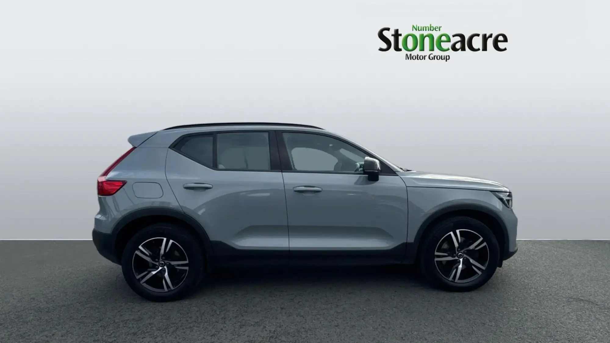 Volvo XC40 2.0 B3P Plus Dark 5dr Auto YS73GZT Image 3 Volvo XC40 2.0 B3P Plus Dark 5dr Auto YS73GZT Image 3