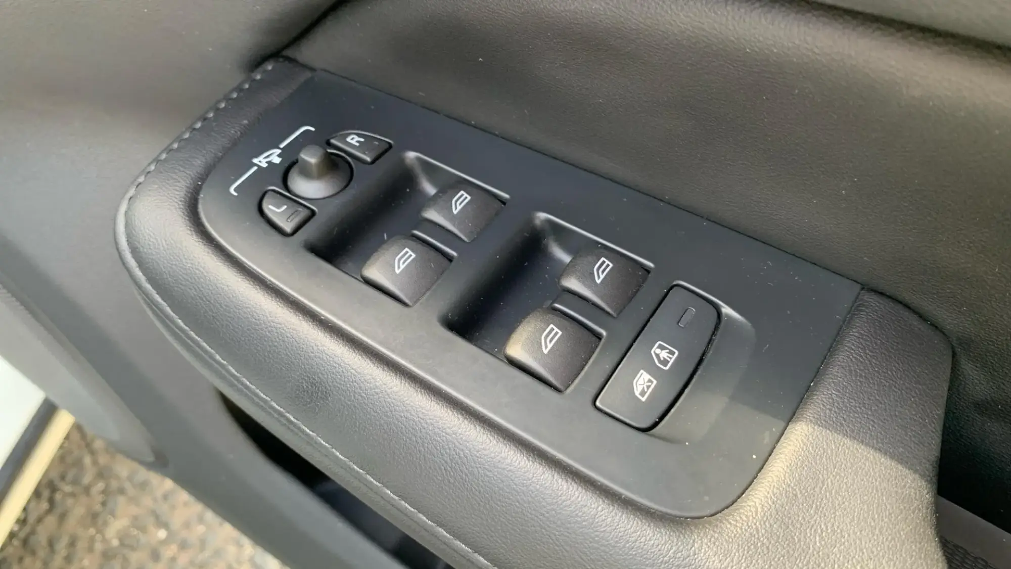 Volvo V60 Image 24 Volvo V60 Image 24