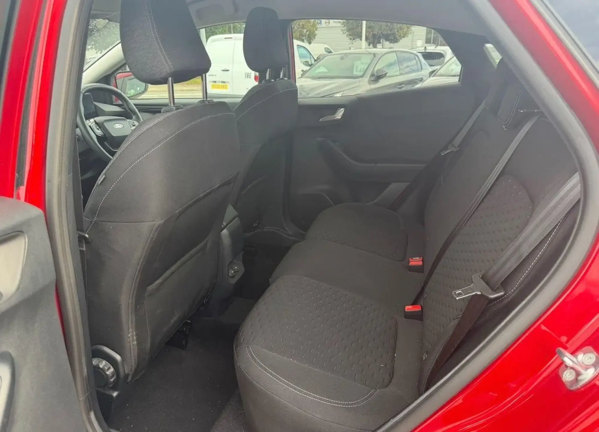 Ford Puma Image 17