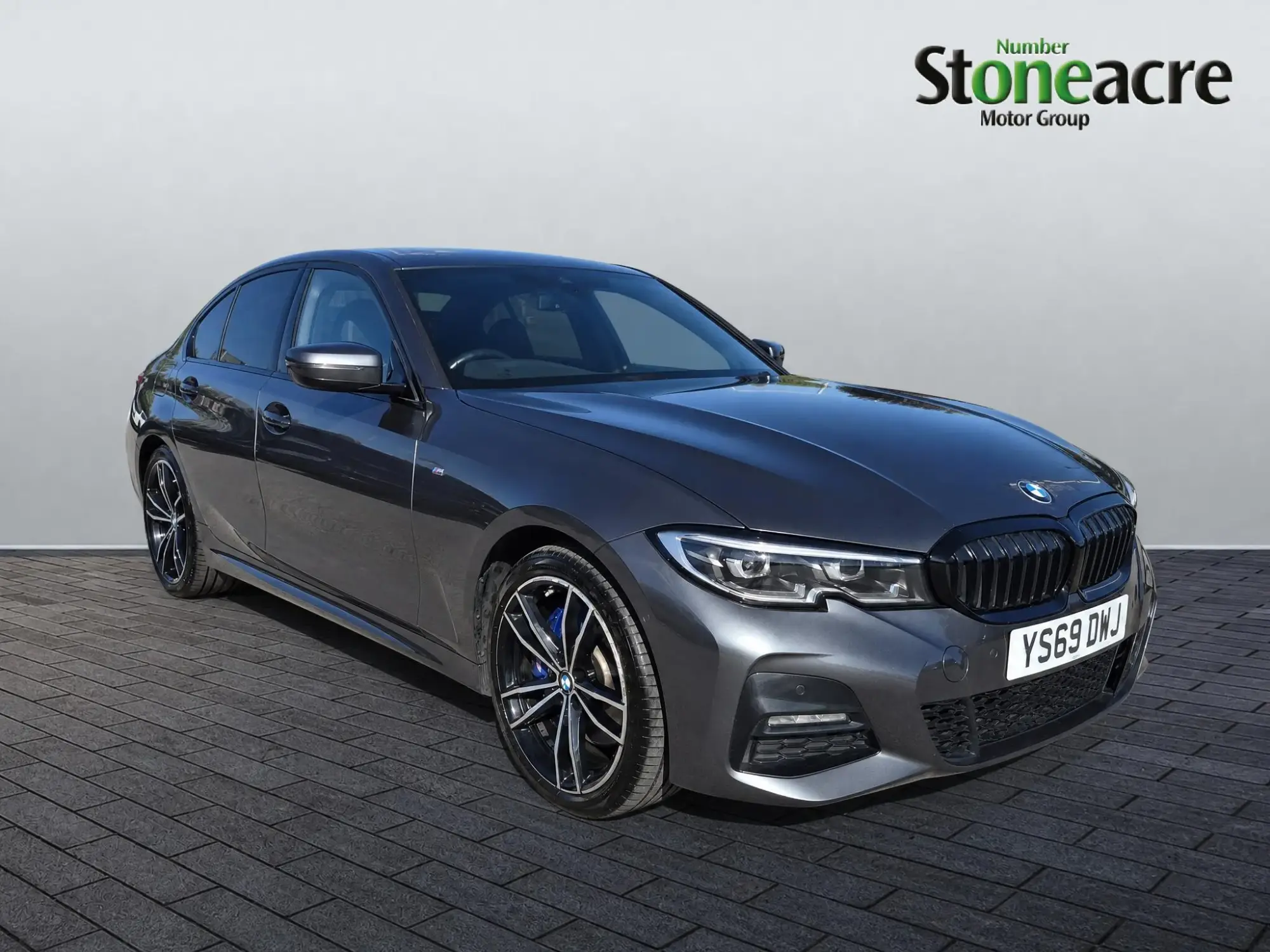 BMW 3 Series 2.0 330e 12kWh M Sport Auto Euro 6 (s/s) 4dr YS69DWJ Image 1 BMW 3 Series 2.0 330e 12kWh M Sport Auto Euro 6 (s/s) 4dr YS69DWJ Image 1