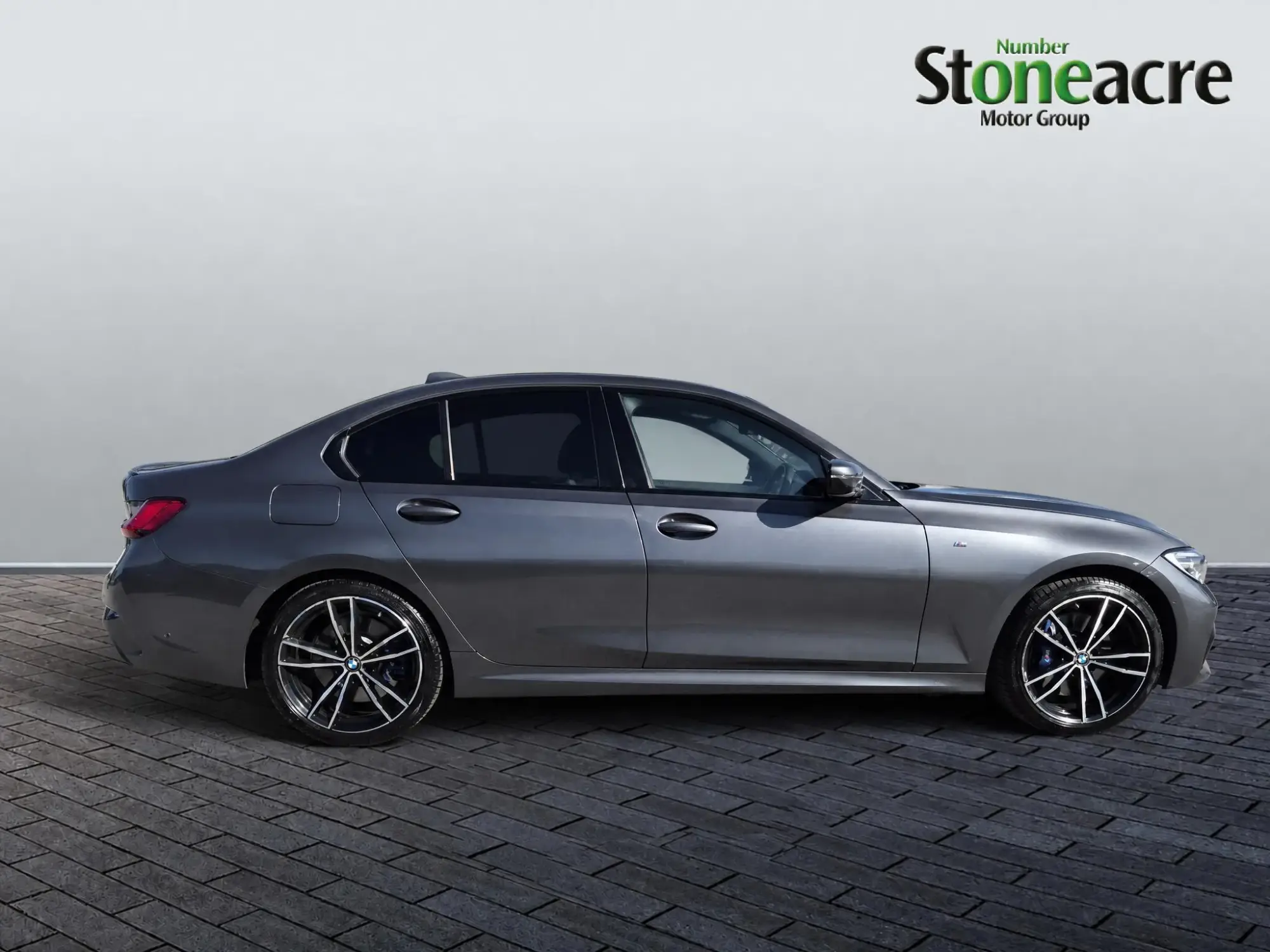BMW 3 Series 2.0 330e 12kWh M Sport Auto Euro 6 (s/s) 4dr YS69DWJ Image 2 BMW 3 Series 2.0 330e 12kWh M Sport Auto Euro 6 (s/s) 4dr YS69DWJ Image 2