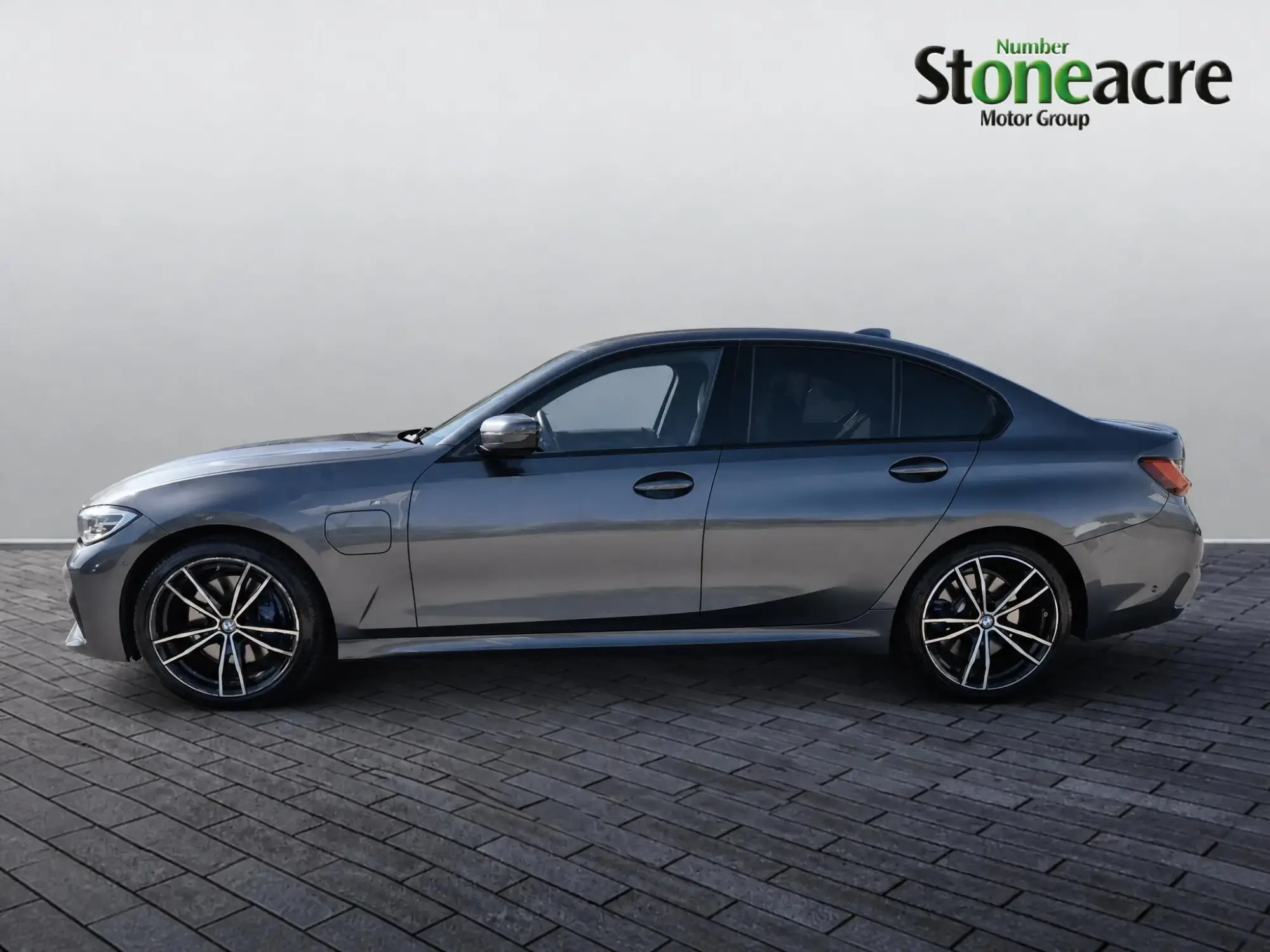 BMW 3 Series Image 6 BMW 3 Series Image 6