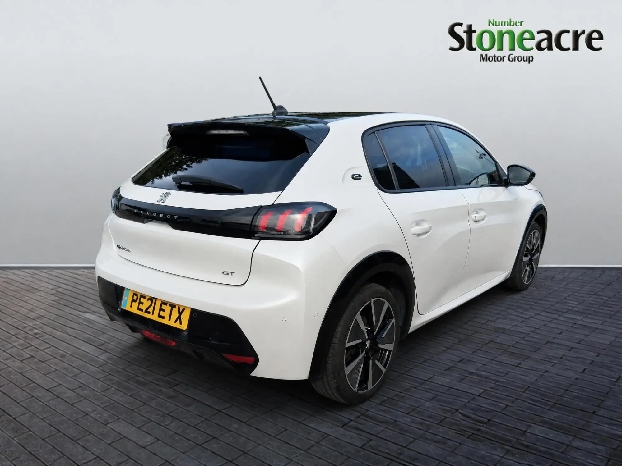 Peugeot E-208 Image 3