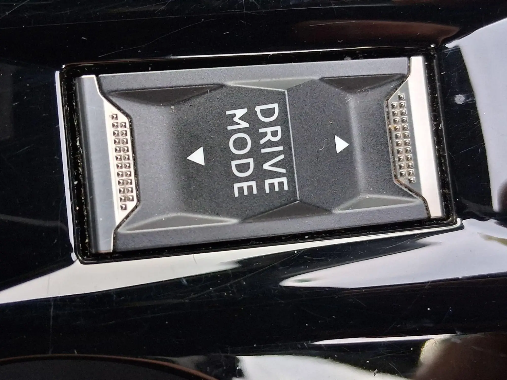 Peugeot E-208 Image 26