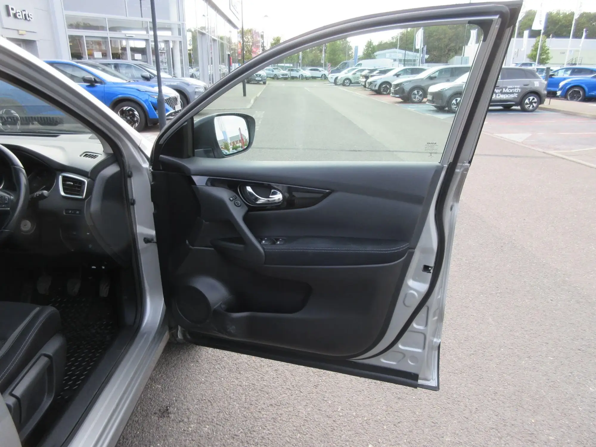 Nissan Qashqai Image 18 Nissan Qashqai Image 18