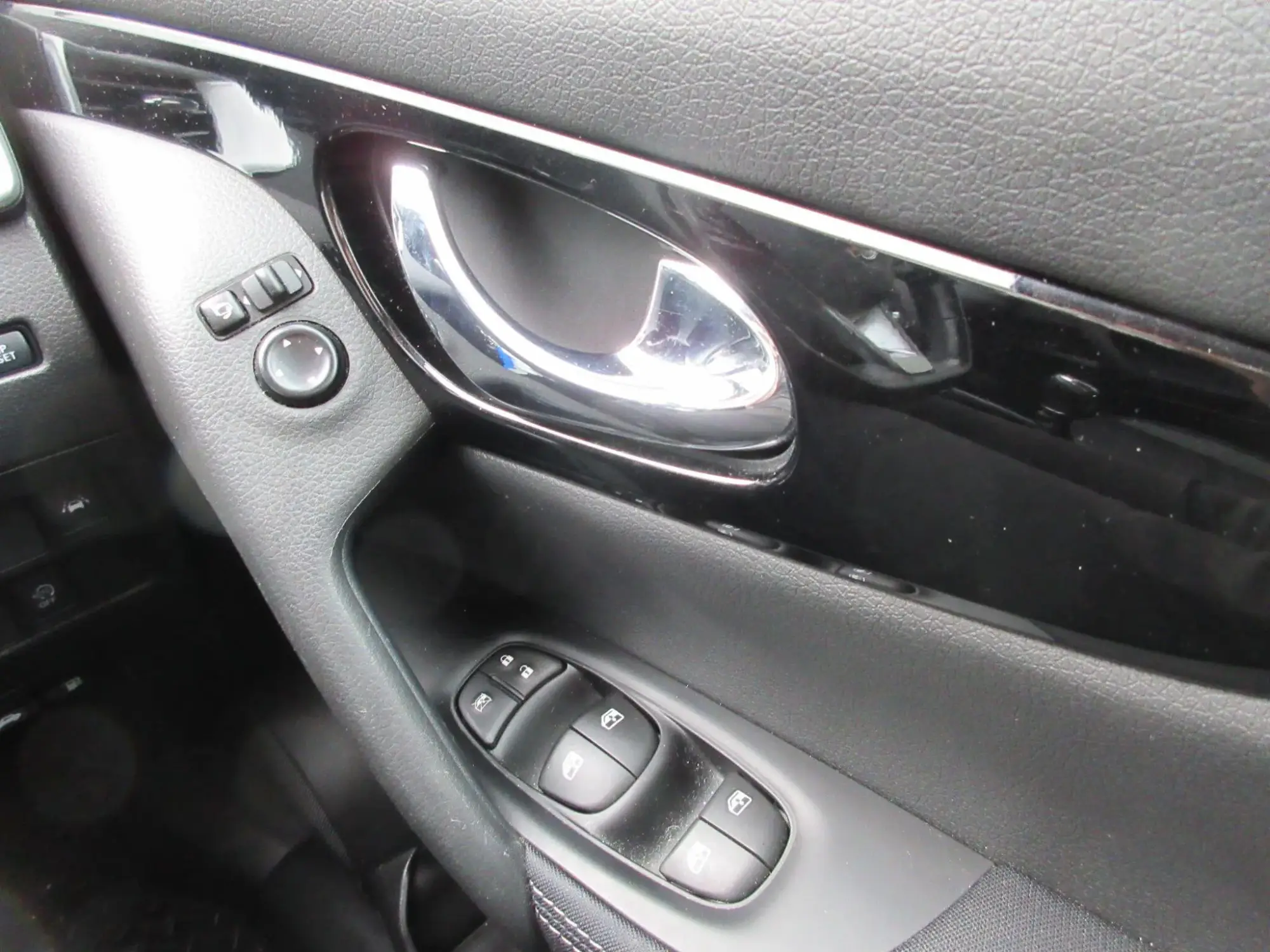 Nissan Qashqai Image 21 Nissan Qashqai Image 21