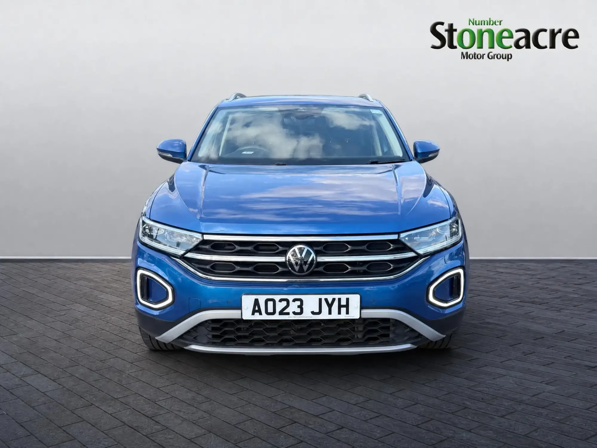 Volkswagen T-Roc Image 2 Volkswagen T-Roc Image 2